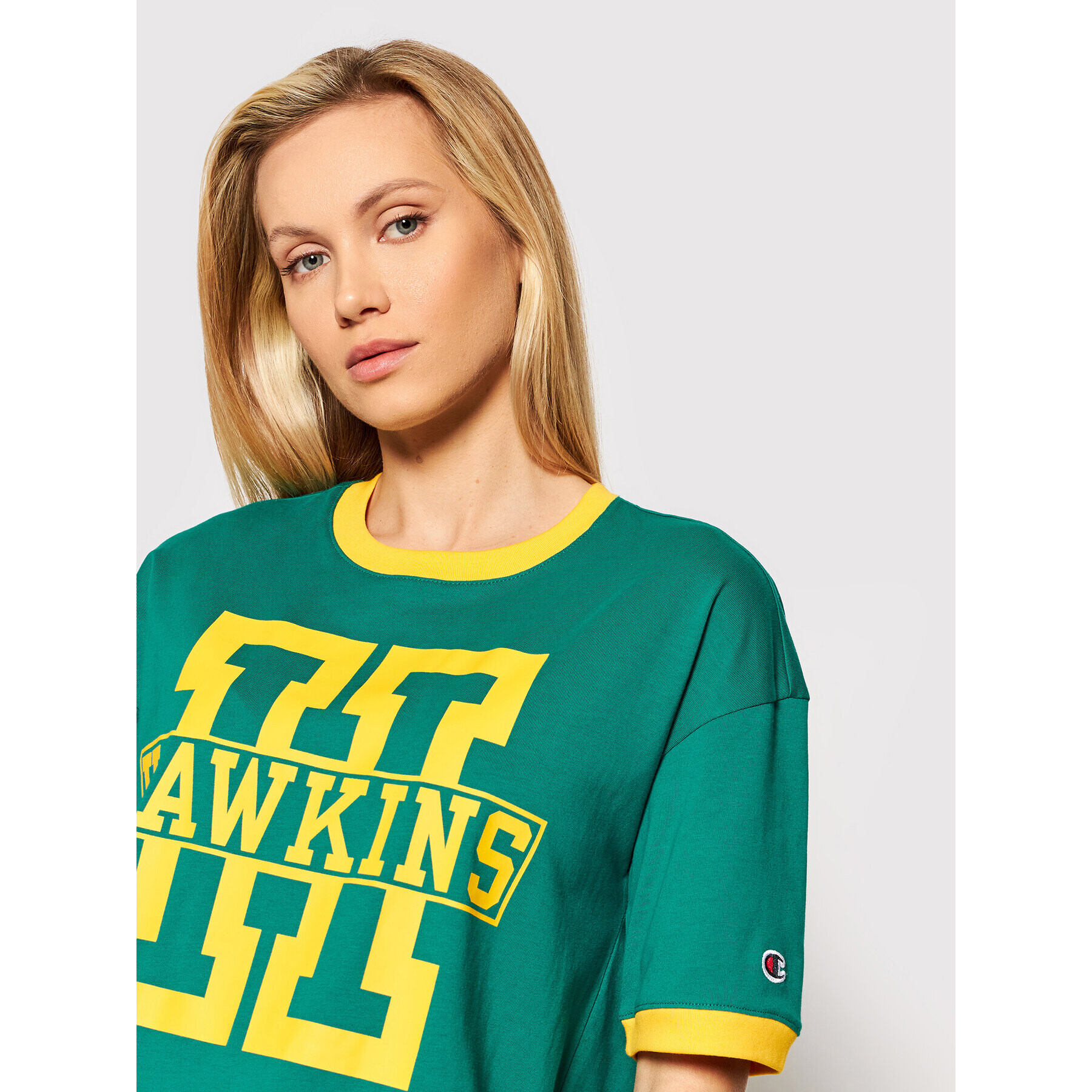 Champion Тишърт Unisex STRANGER THINGS Hawkins 217756 Зелен Custom Fit - Pepit.bg