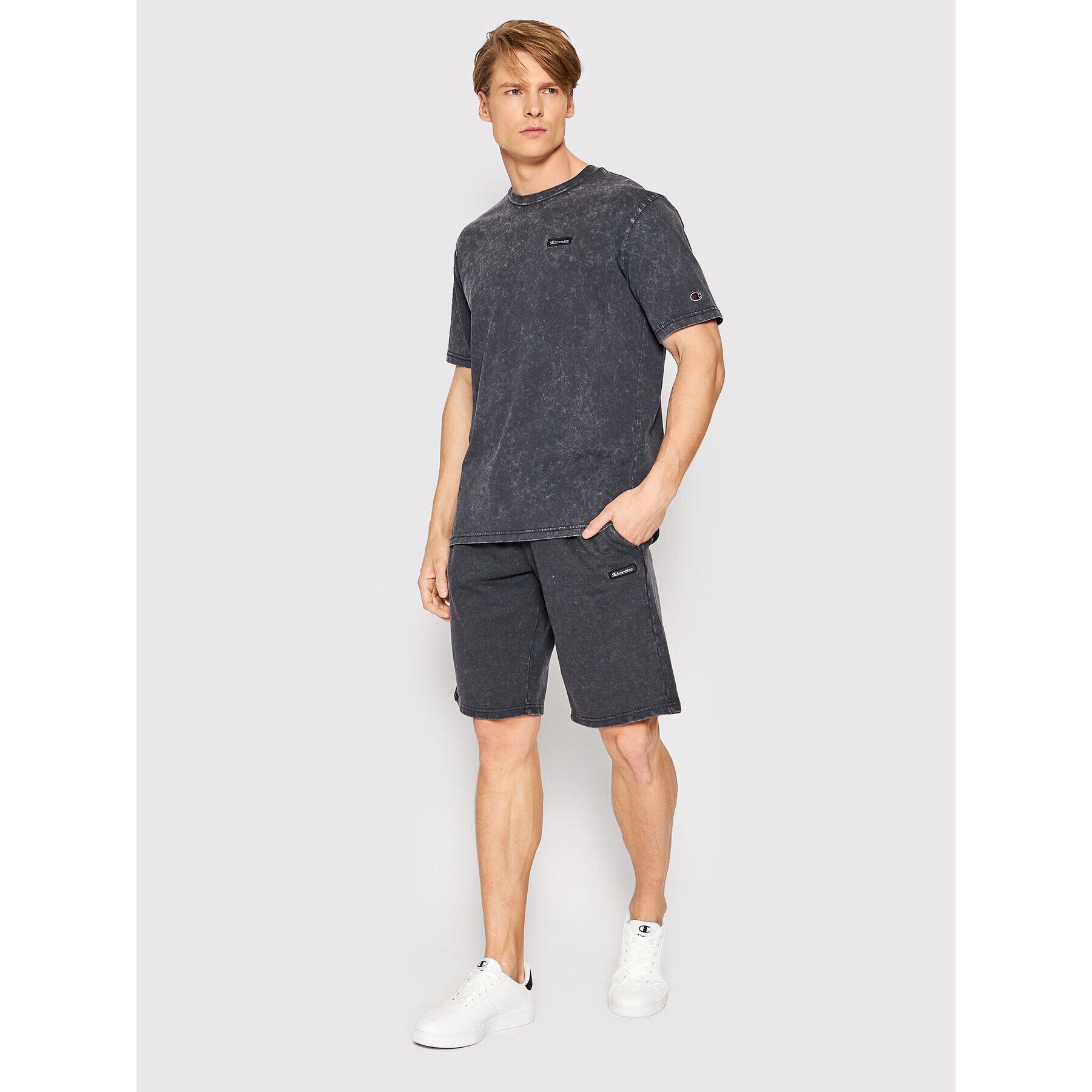 Champion Тишърт Urban Leisure 217088 Черен Regular Fit - Pepit.bg