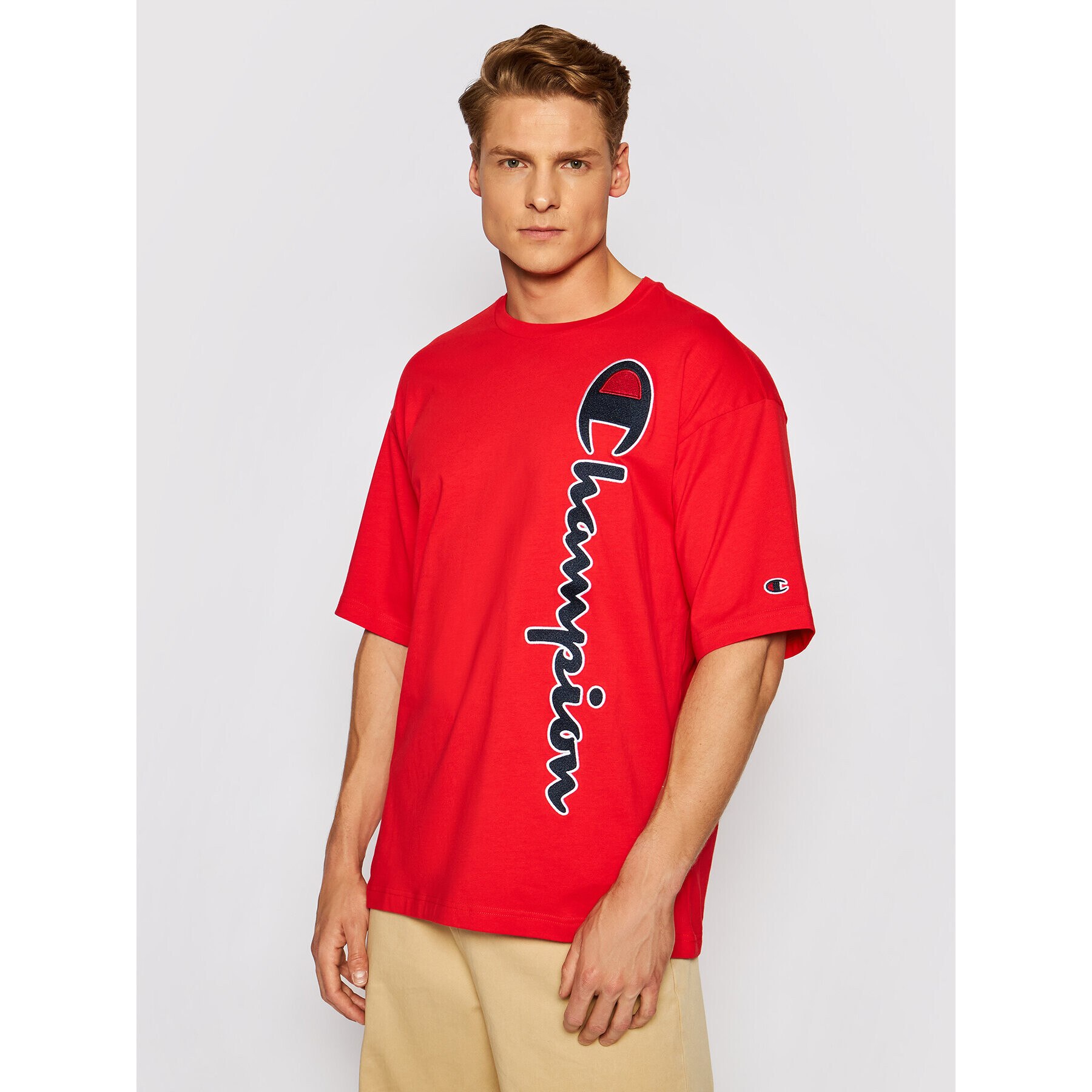Champion Тишърт Vertical Script Logo 215942 Червен Custom Fit - Pepit.bg