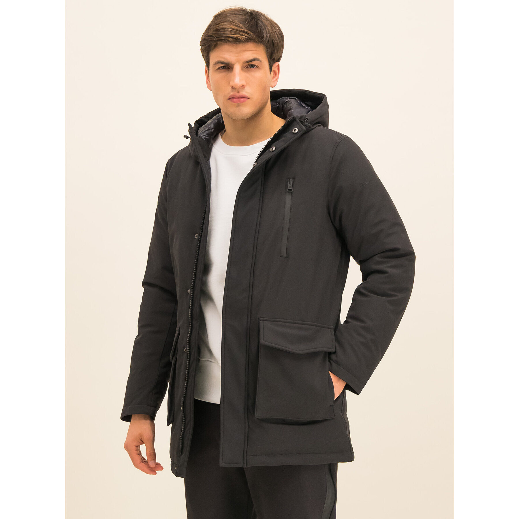 Champion Зимно яке Hooded 213551 Черен Regular Fit - Pepit.bg