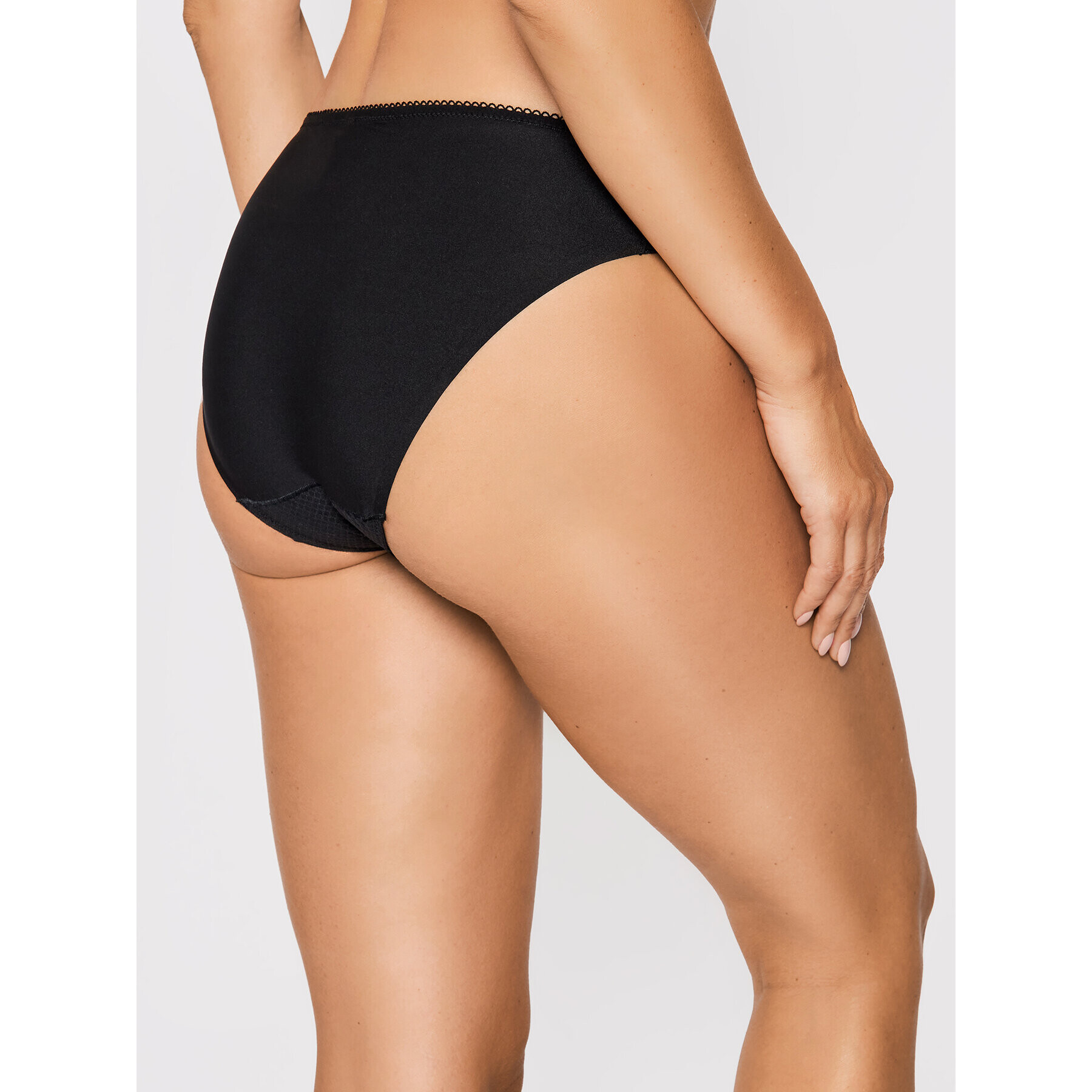 Chantelle Класически дамски бикини Luminesce C19K30 Черен - Pepit.bg