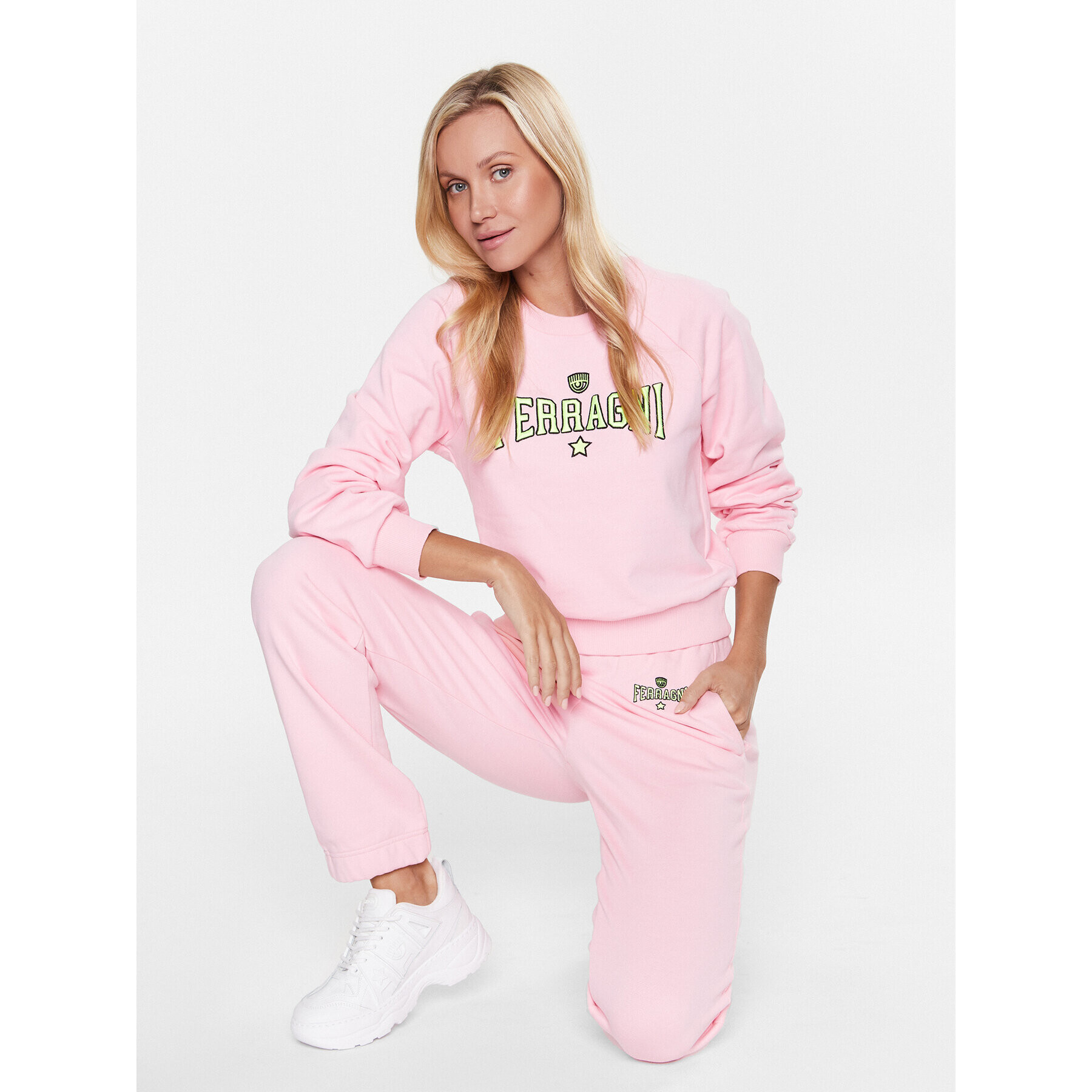 Chiara Ferragni Суитшърт 74CBIT01 Розов Regular Fit - Pepit.bg