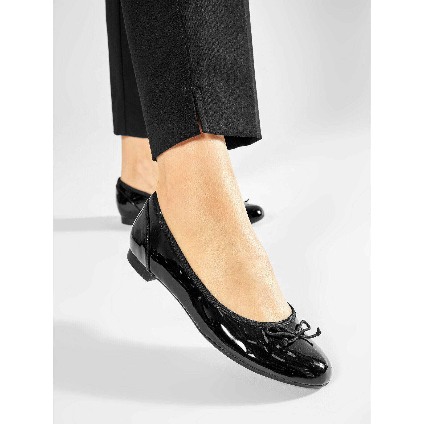 Clarks Балеринки Couture Bloom 261154754 Черен - Pepit.bg