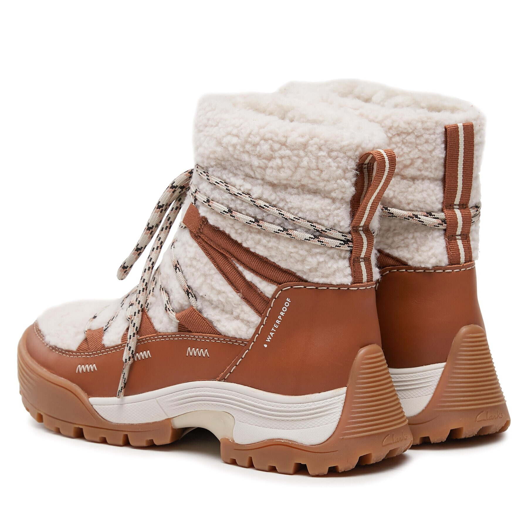Clarks Боти Althike Up Wp 261734084 Бежов - Pepit.bg