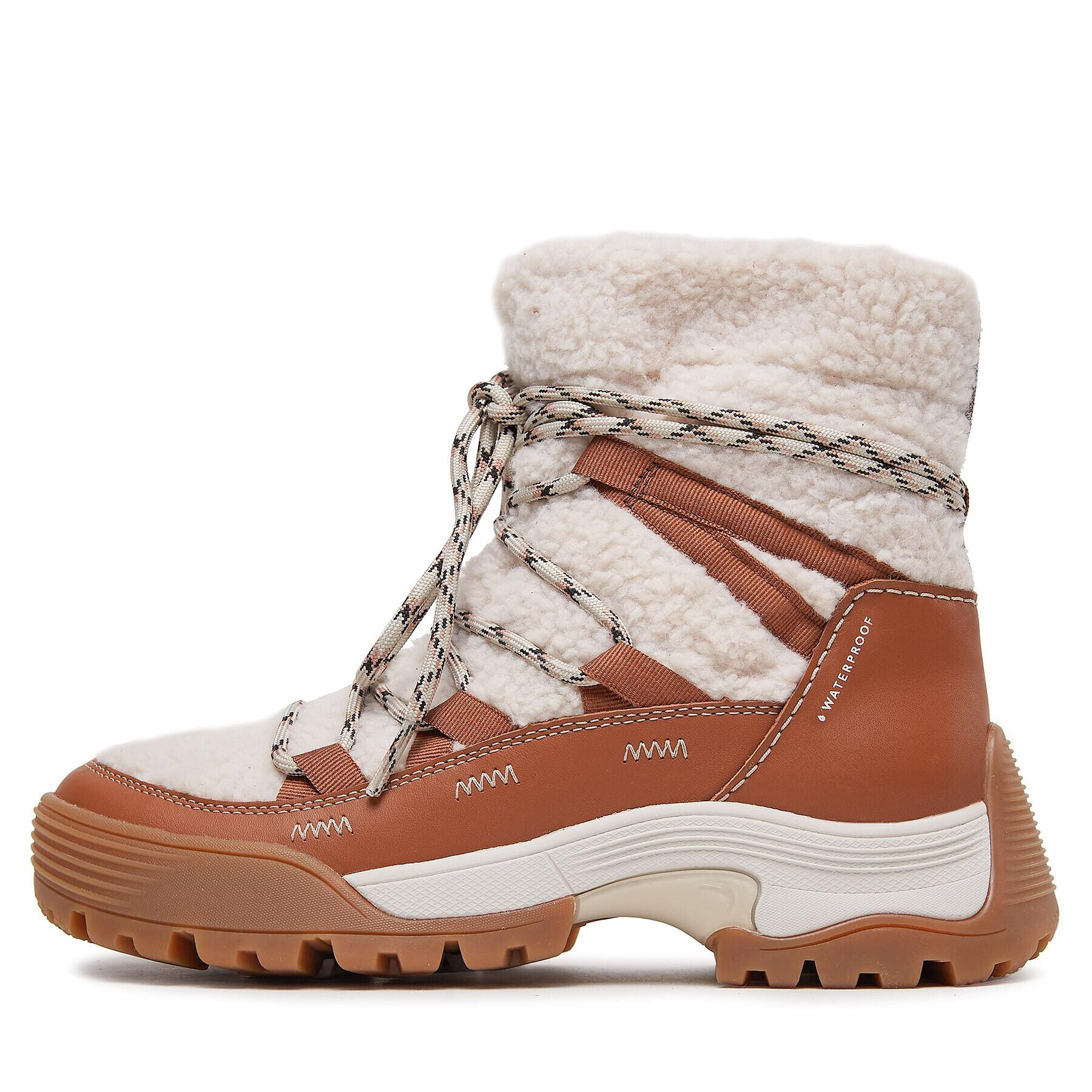 Clarks Боти Althike Up Wp 261734084 Бежов - Pepit.bg