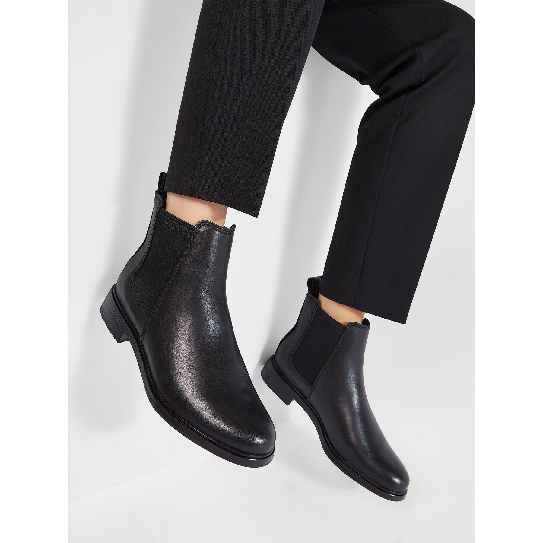 Clarks Боти тип челси Clarkdale Arlo 261547134 Черен - Pepit.bg