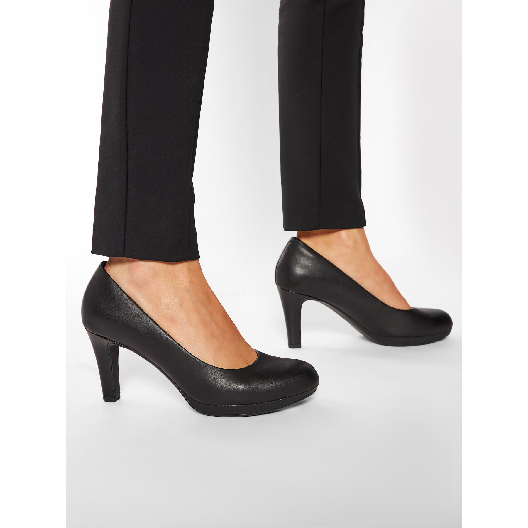Clarks Обувки Adriel Viola 261293594 Черен - Pepit.bg