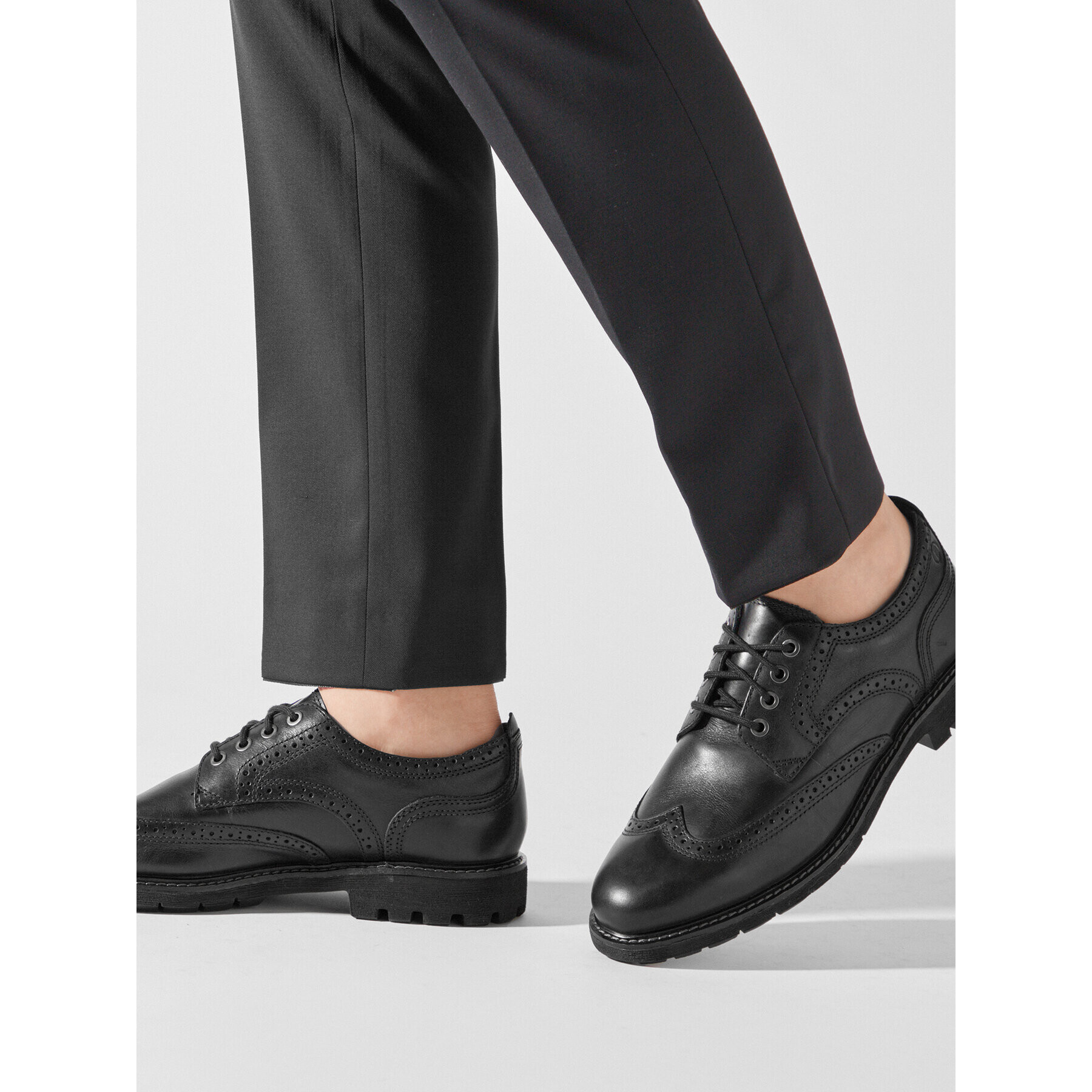 Clarks Обувки Batcombe Far 261734387 Черен - Pepit.bg