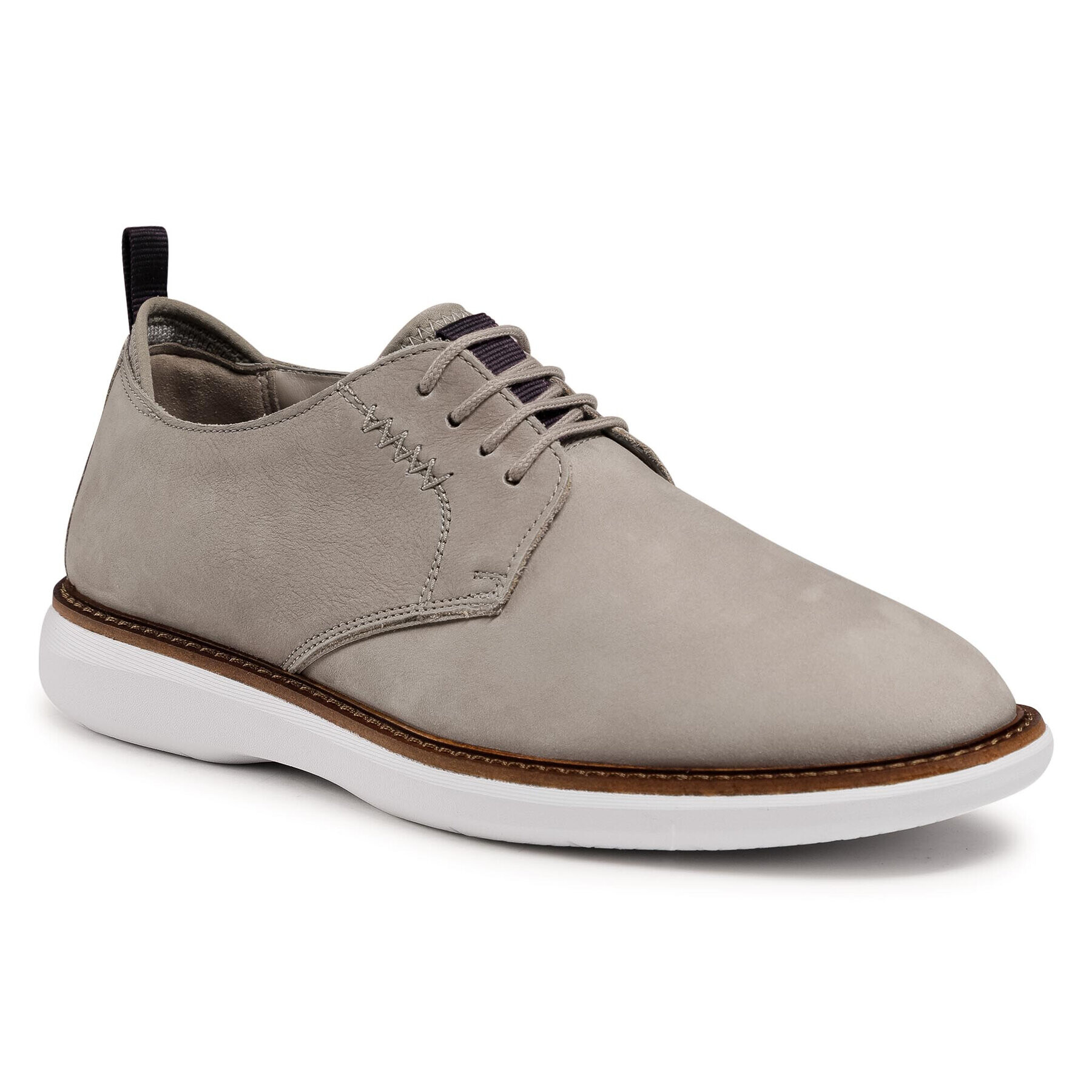 Clarks Обувки Brantin Low 261580907 Бежов - Pepit.bg