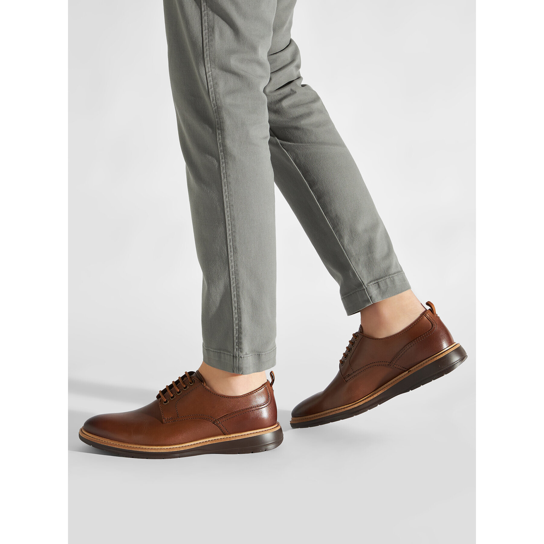 Clarks Обувки Chantry Walk 261685787 Кафяв - Pepit.bg
