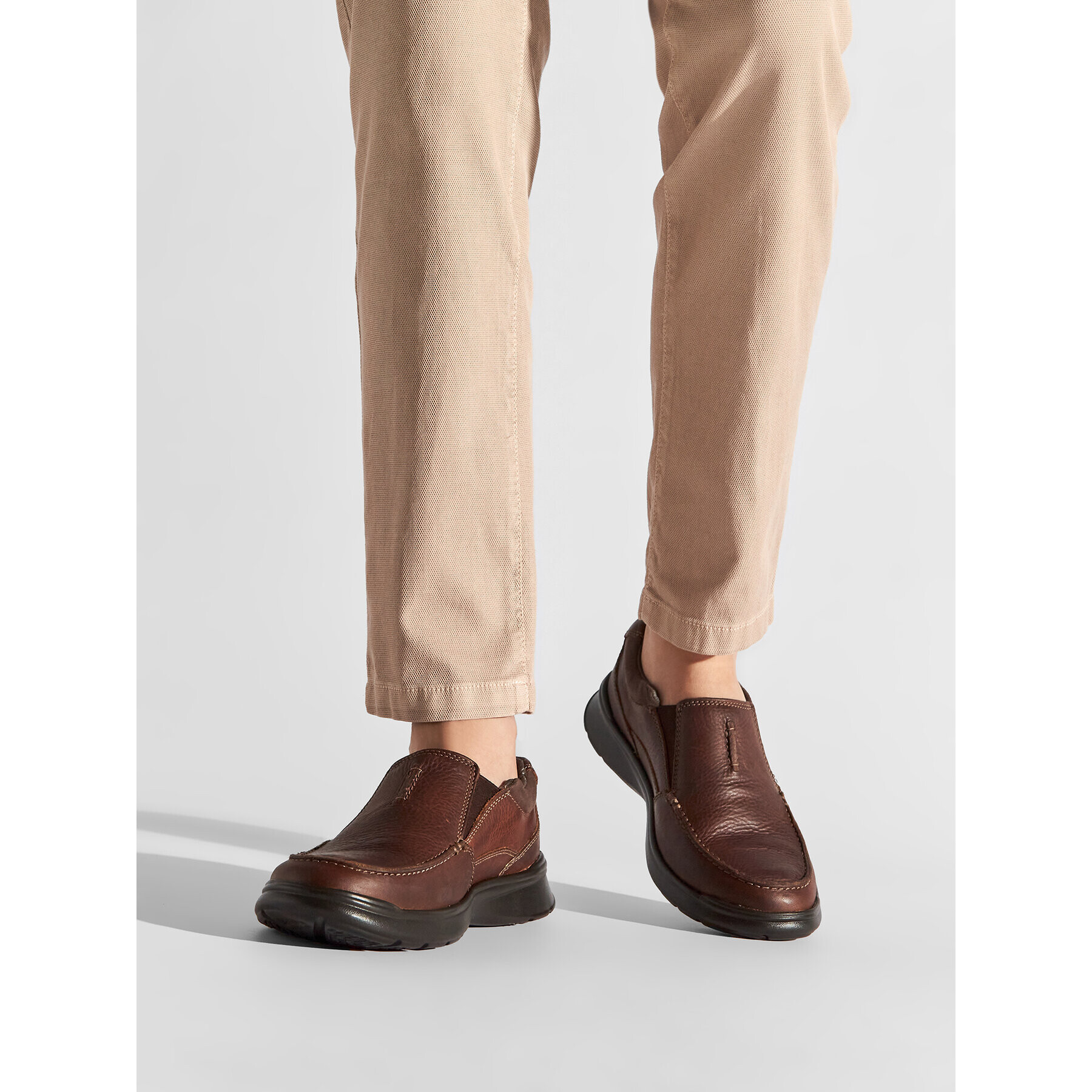 Clarks Обувки Cotrell Free 261315667 Кафяв - Pepit.bg