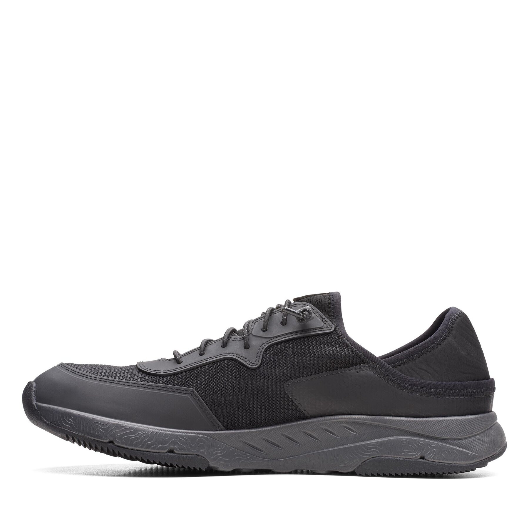 Clarks Обувки Davis Low 26165333 Черен - Pepit.bg