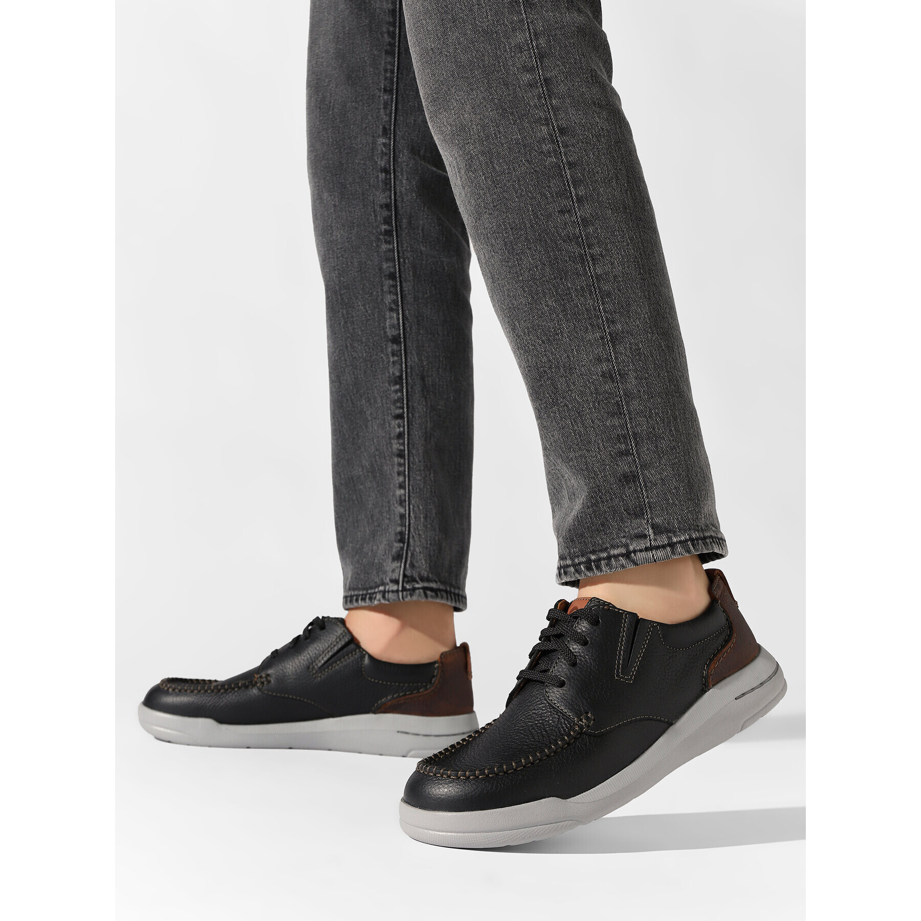 Clarks Обувки Driftway Low 261629507 Черен - Pepit.bg