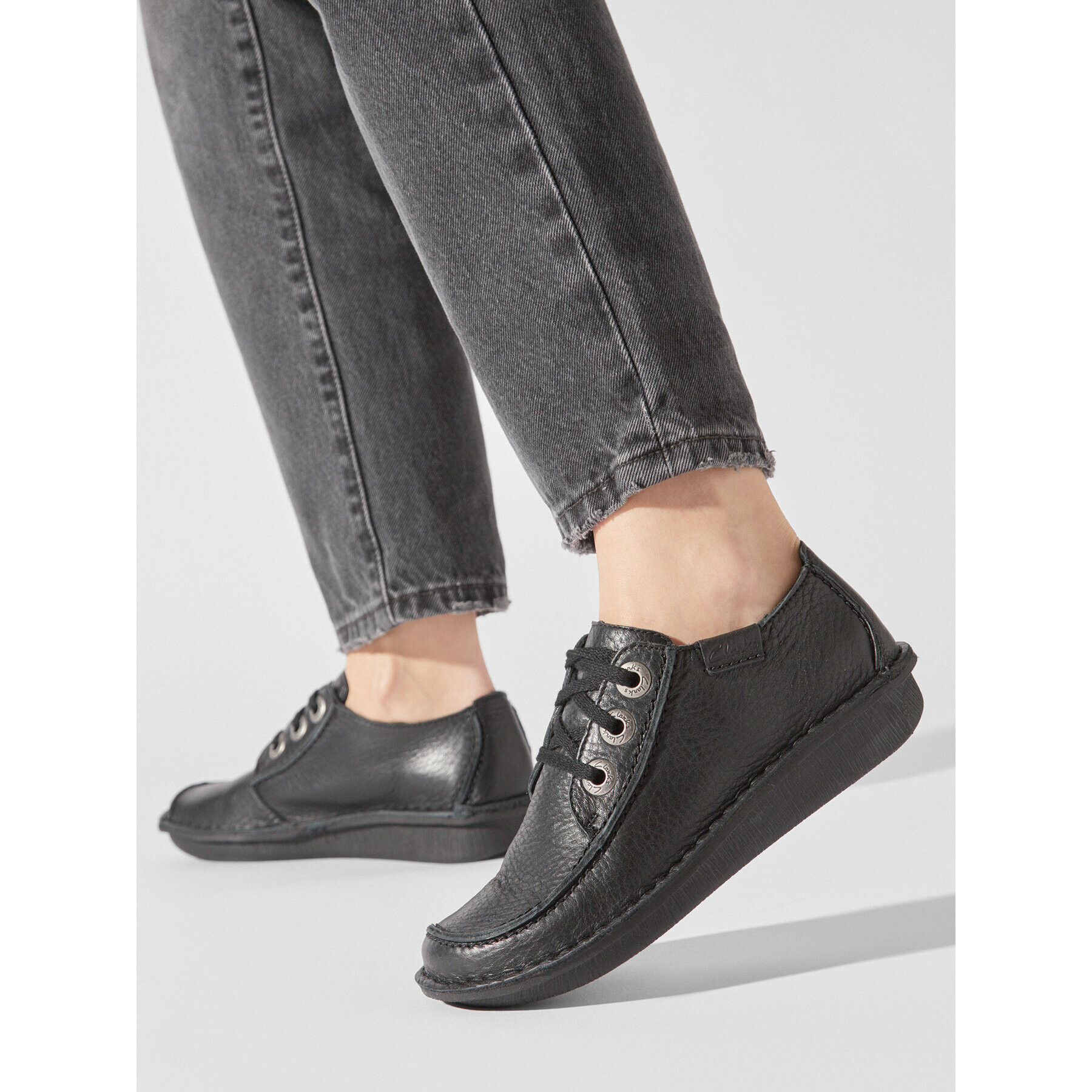 Clarks Обувки Funny Dream 203066394 Черен - Pepit.bg