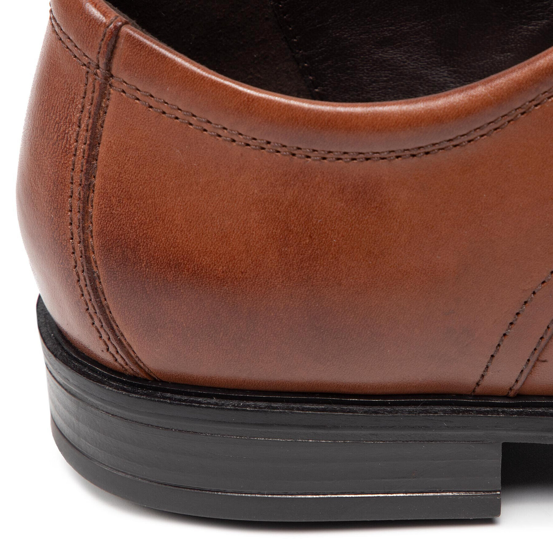 Clarks Обувки Howard Walk 261620177 Кафяв - Pepit.bg