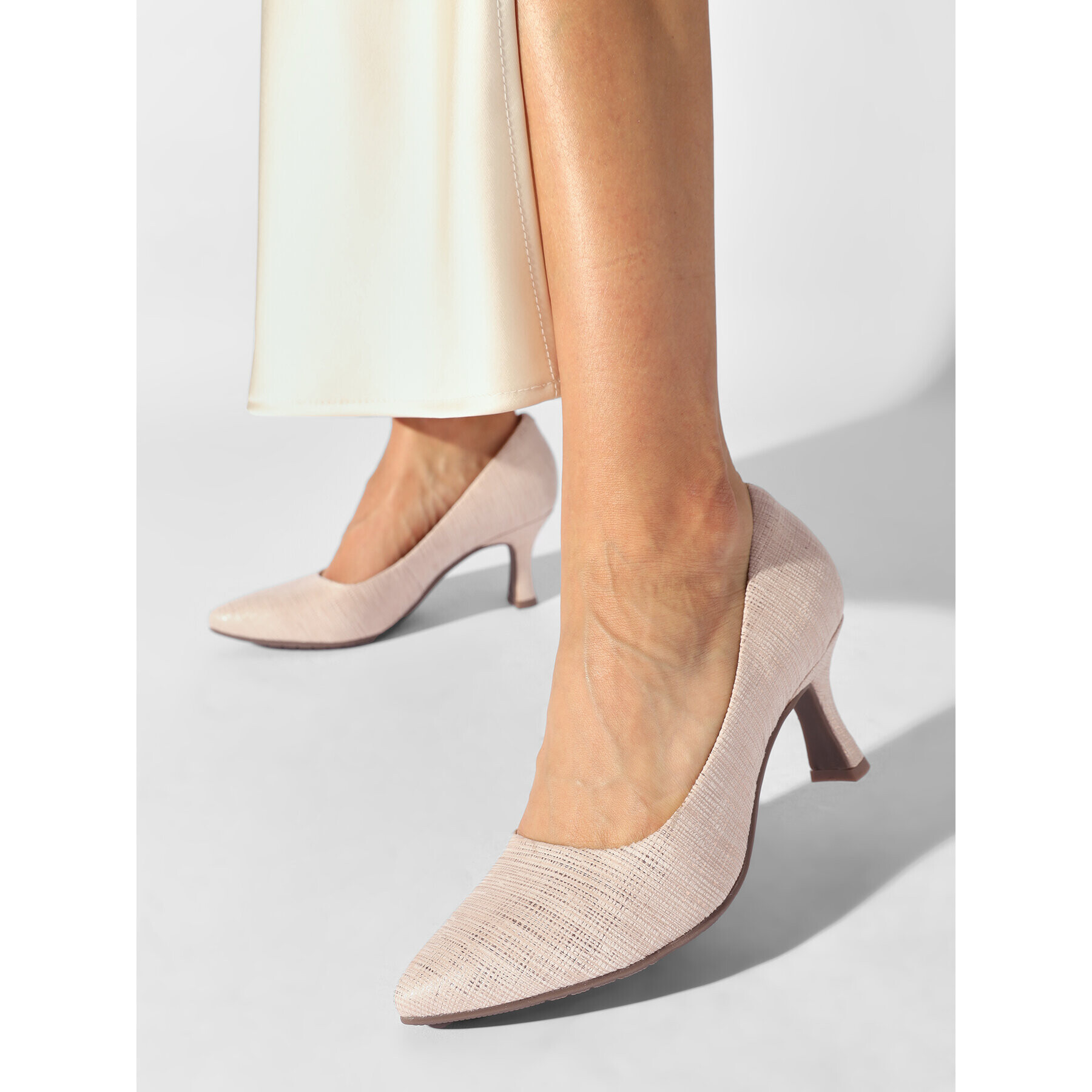 Clarks Обувки Kataleyna Gem 26171224 Бежов - Pepit.bg