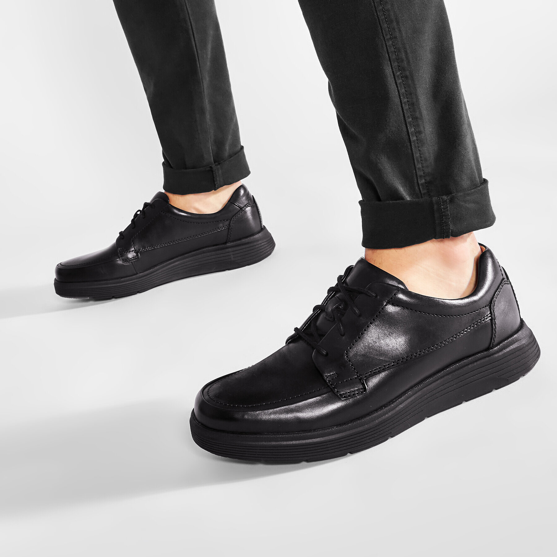 Clarks Обувки Un Abode Ease 261369847 Черен - Pepit.bg