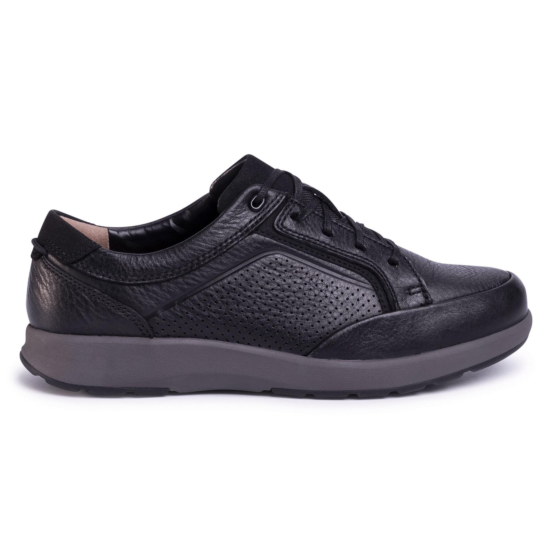 Clarks Обувки Un Trail Form 261466417 Черен - Pepit.bg