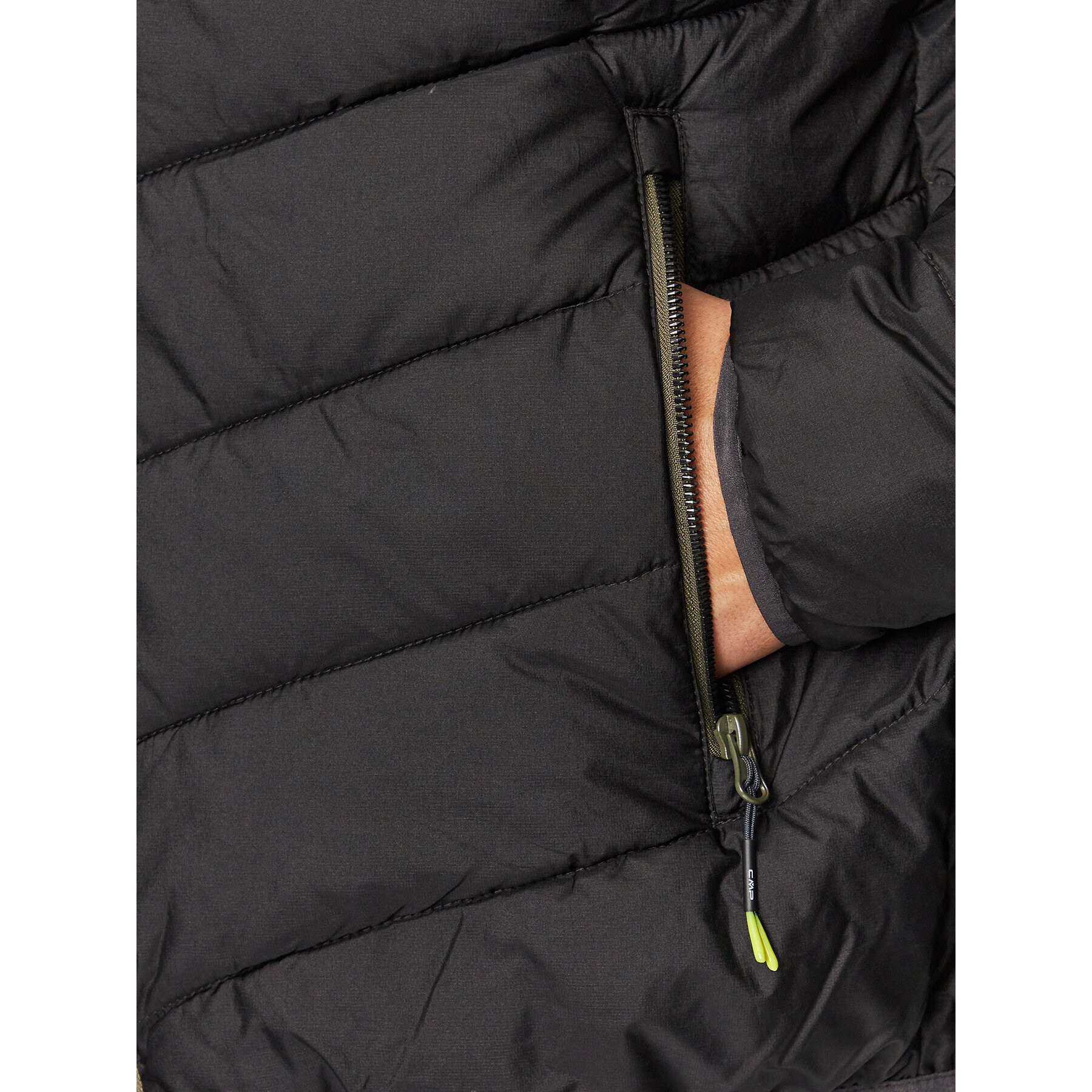 CMP Пухено яке 33K1597M Черен Regular Fit - Pepit.bg
