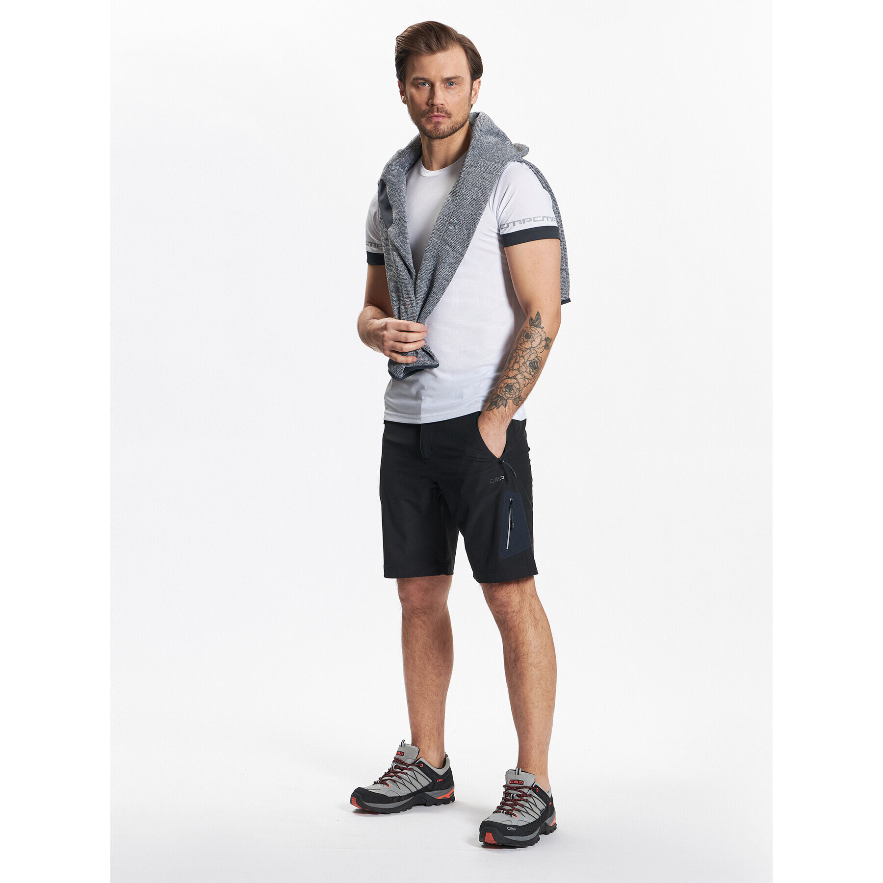 CMP Спортни шорти 33T5497 Черен Regular Fit - Pepit.bg