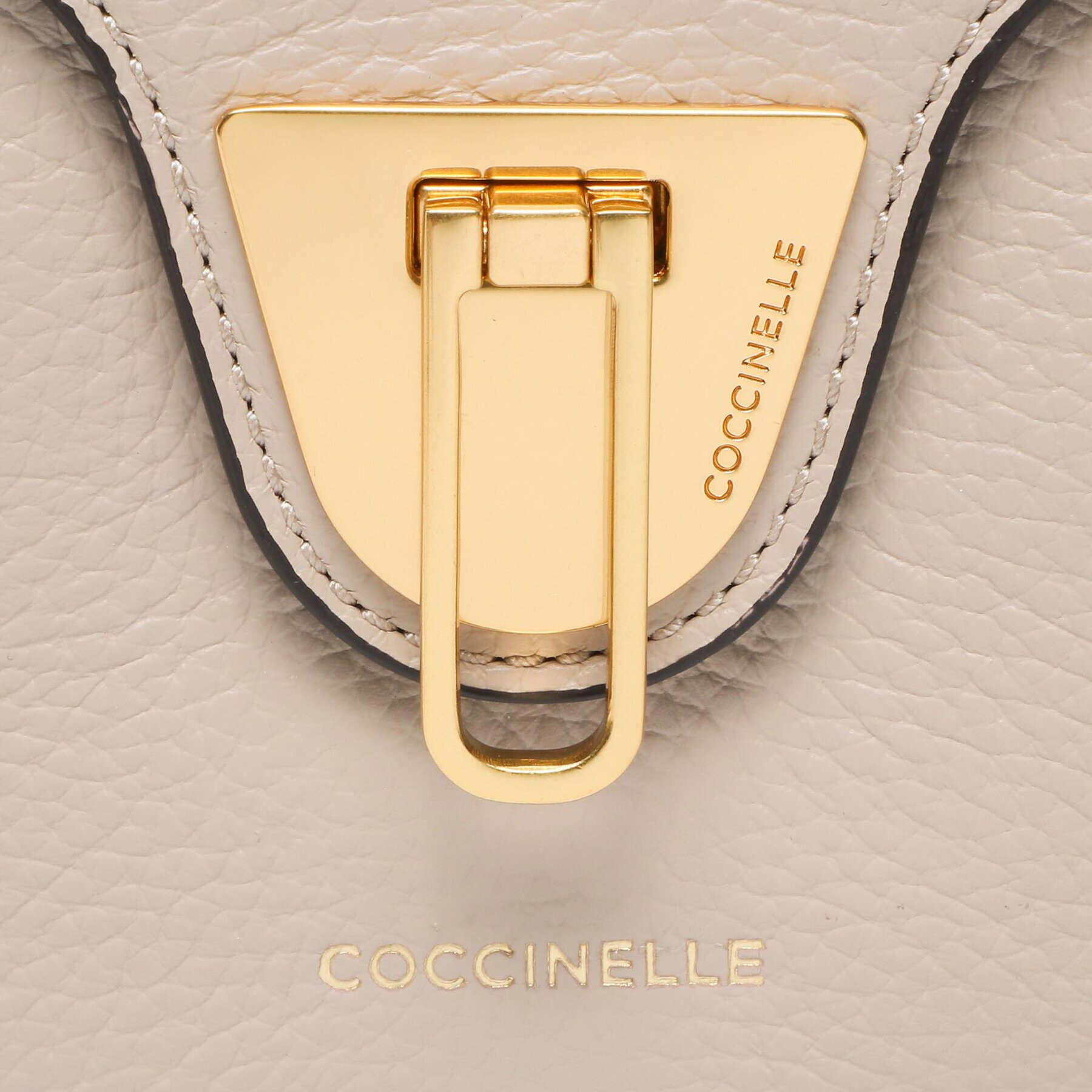 Coccinelle Дамска чанта E1 MF6 15 03 01 Розов - Pepit.bg