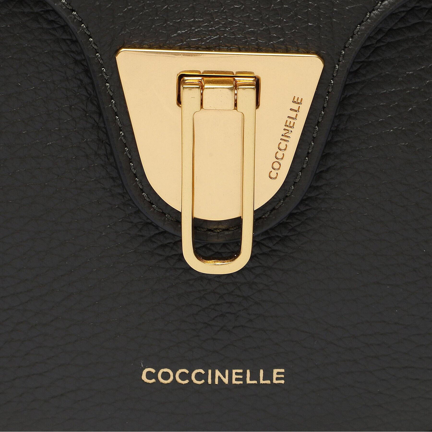 Coccinelle Дамска чанта MF6 Beat Sof E1 MF6 15 01 01 Кафяв - Pepit.bg