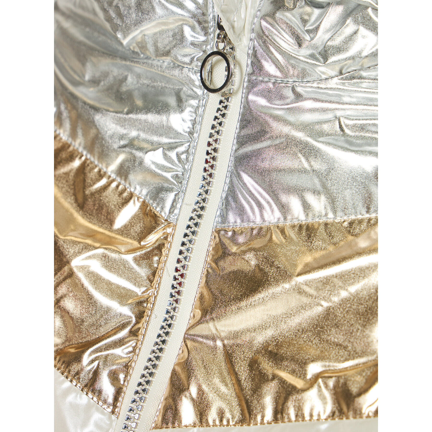 Coccodrillo Пухено яке ZC1152701BEU Бял Regular Fit - Pepit.bg
