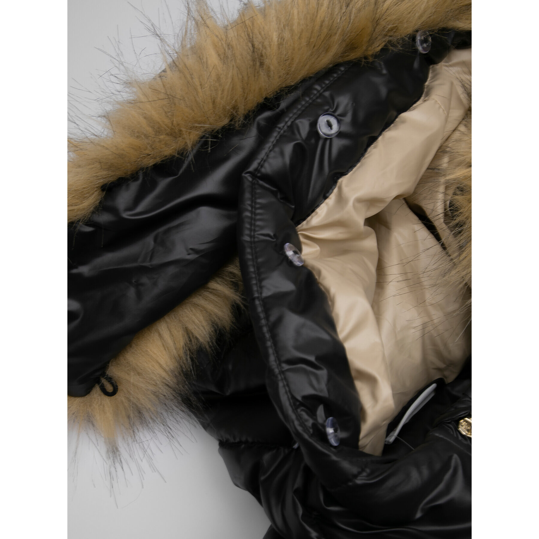 Coccodrillo Пухено яке ZC2152102OGJ Черен Regular Fit - Pepit.bg