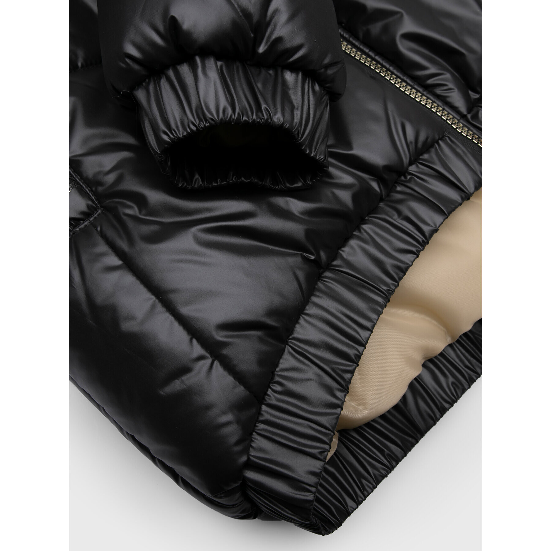Coccodrillo Пухено яке ZC2152102OGJ Черен Regular Fit - Pepit.bg
