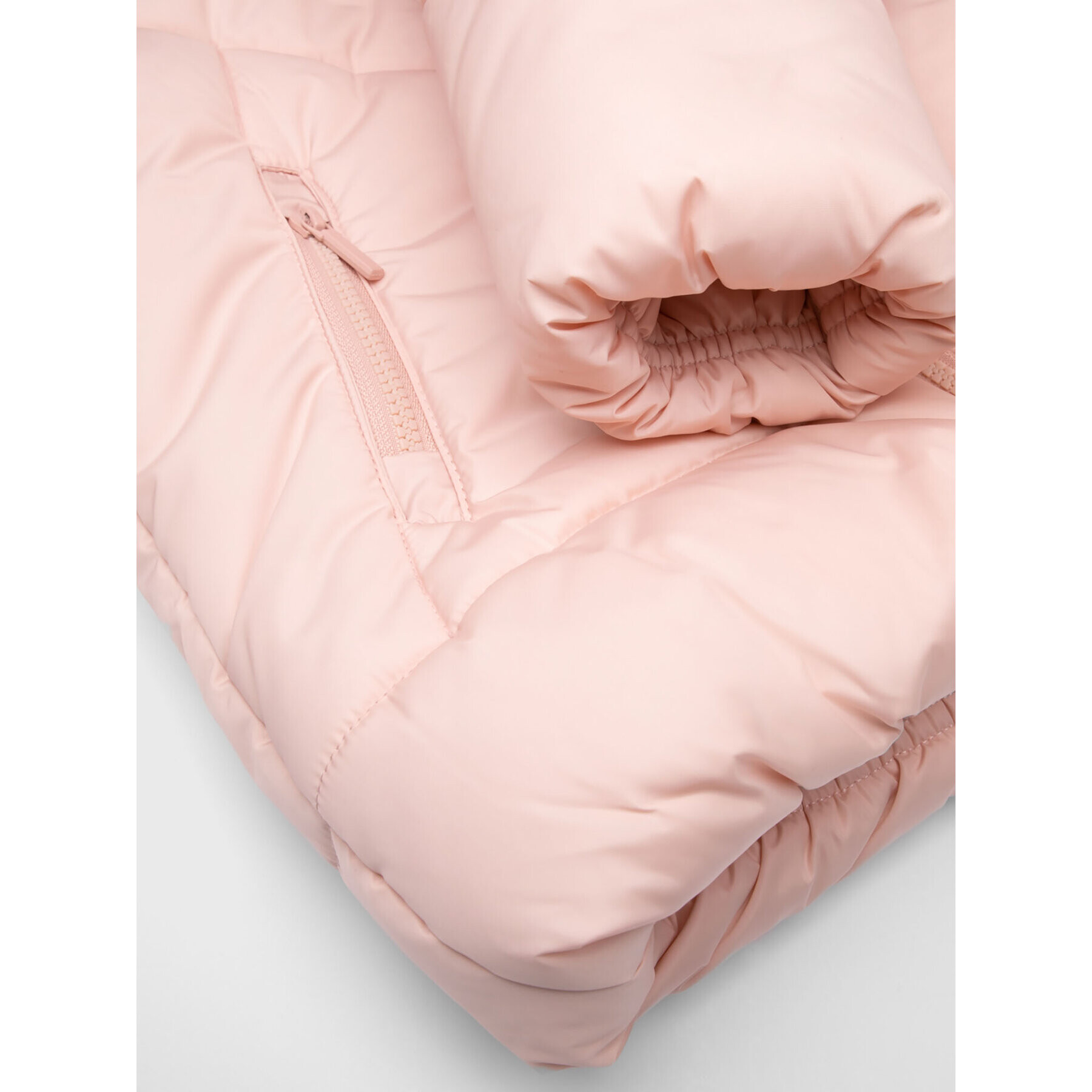 Coccodrillo Пухено яке ZC2152106OGK Розов Regular Fit - Pepit.bg