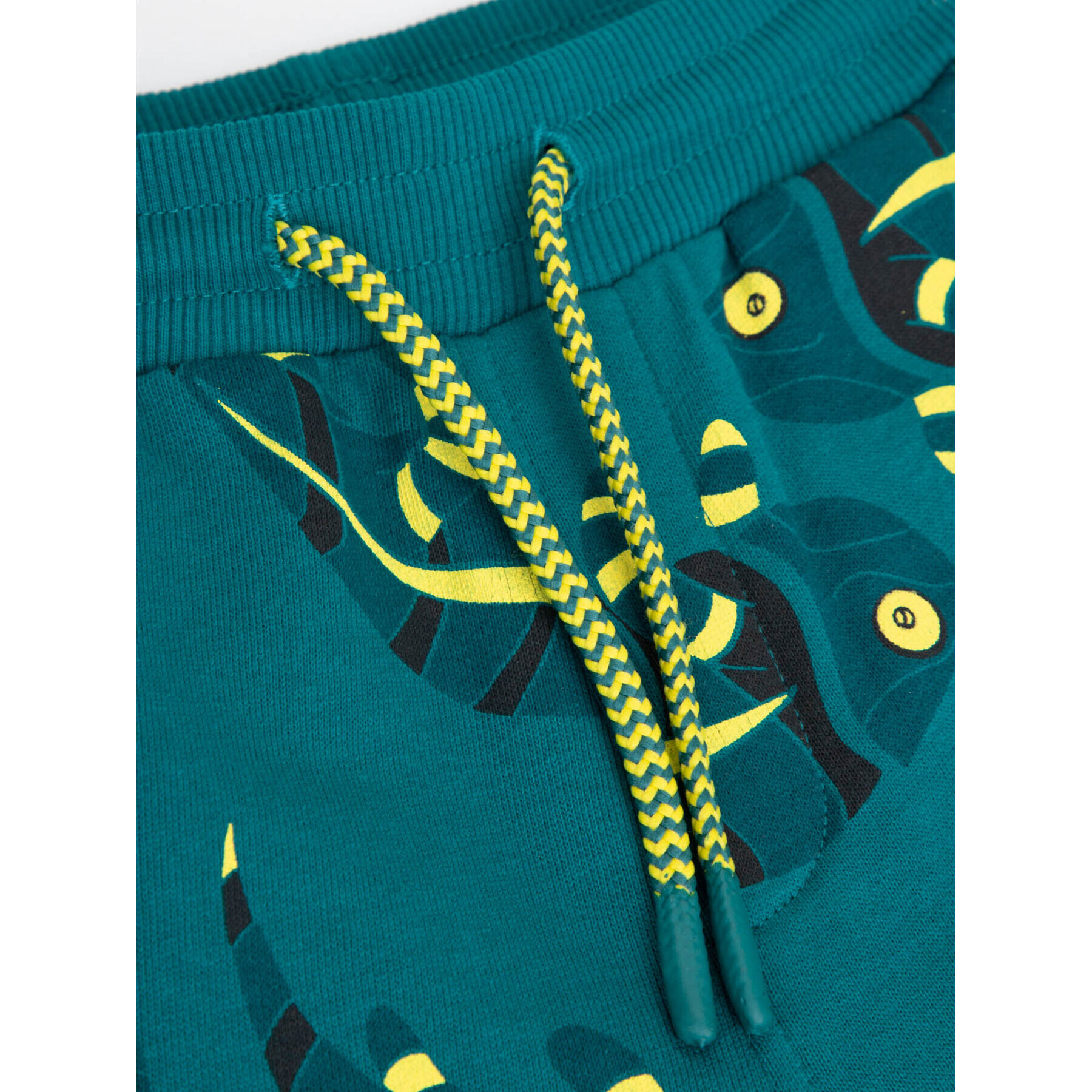 Coccodrillo Шорти от плат WC3120502JBK Електриков Regular Fit - Pepit.bg