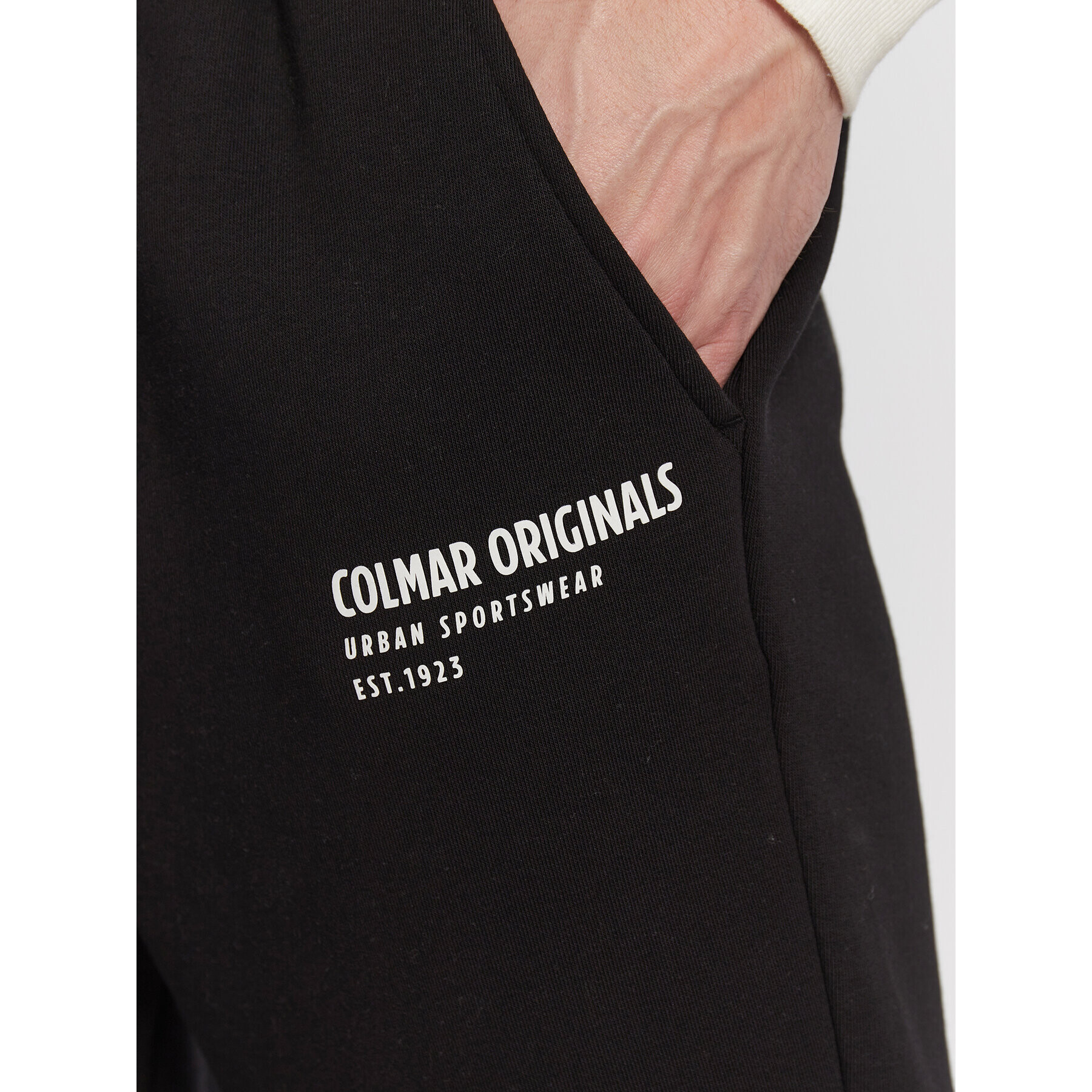 Colmar Долнище анцуг Likeable 8221 6WX Черен Regular Fit - Pepit.bg