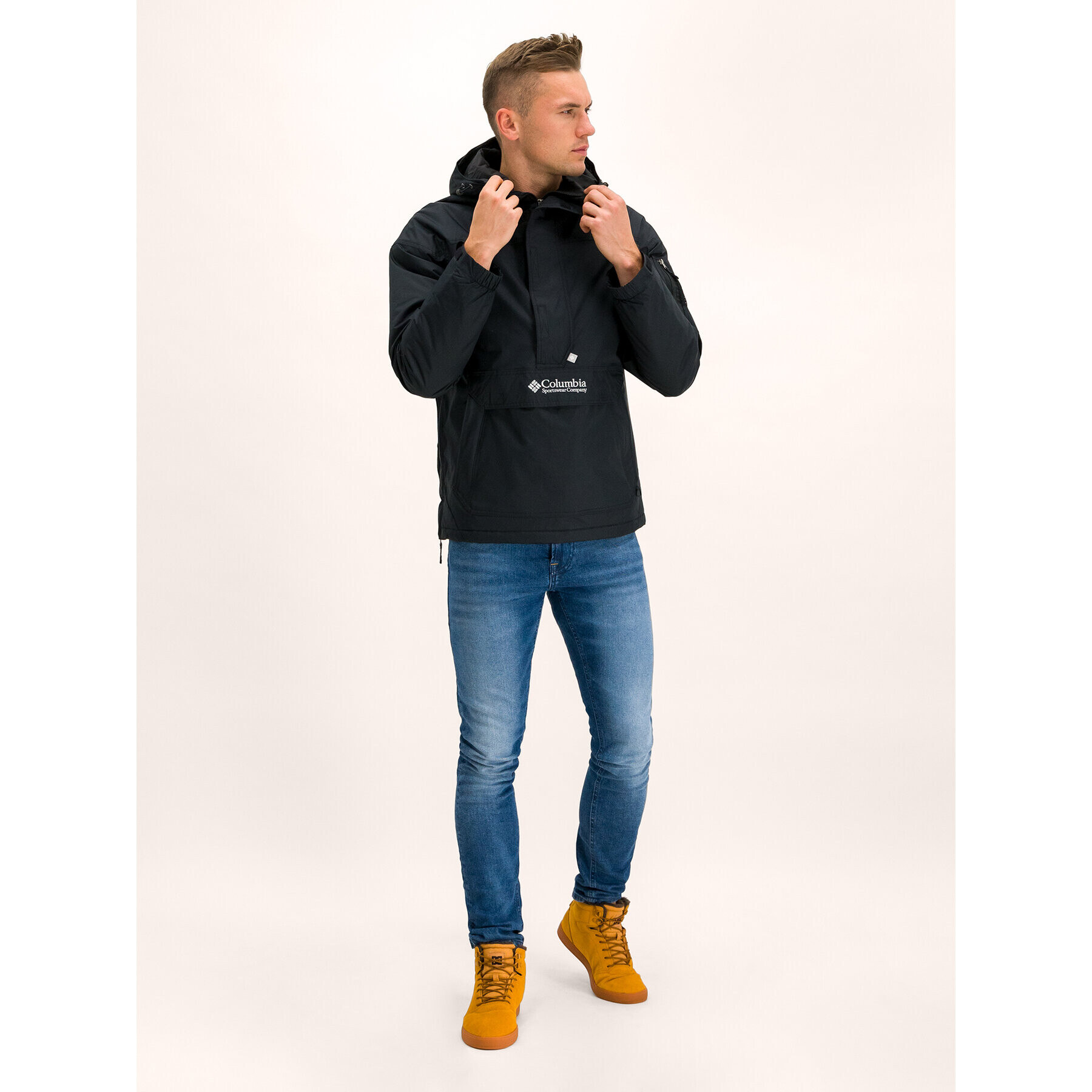 Columbia Анорак Challenger 1698431 Черен Regular Fit - Pepit.bg