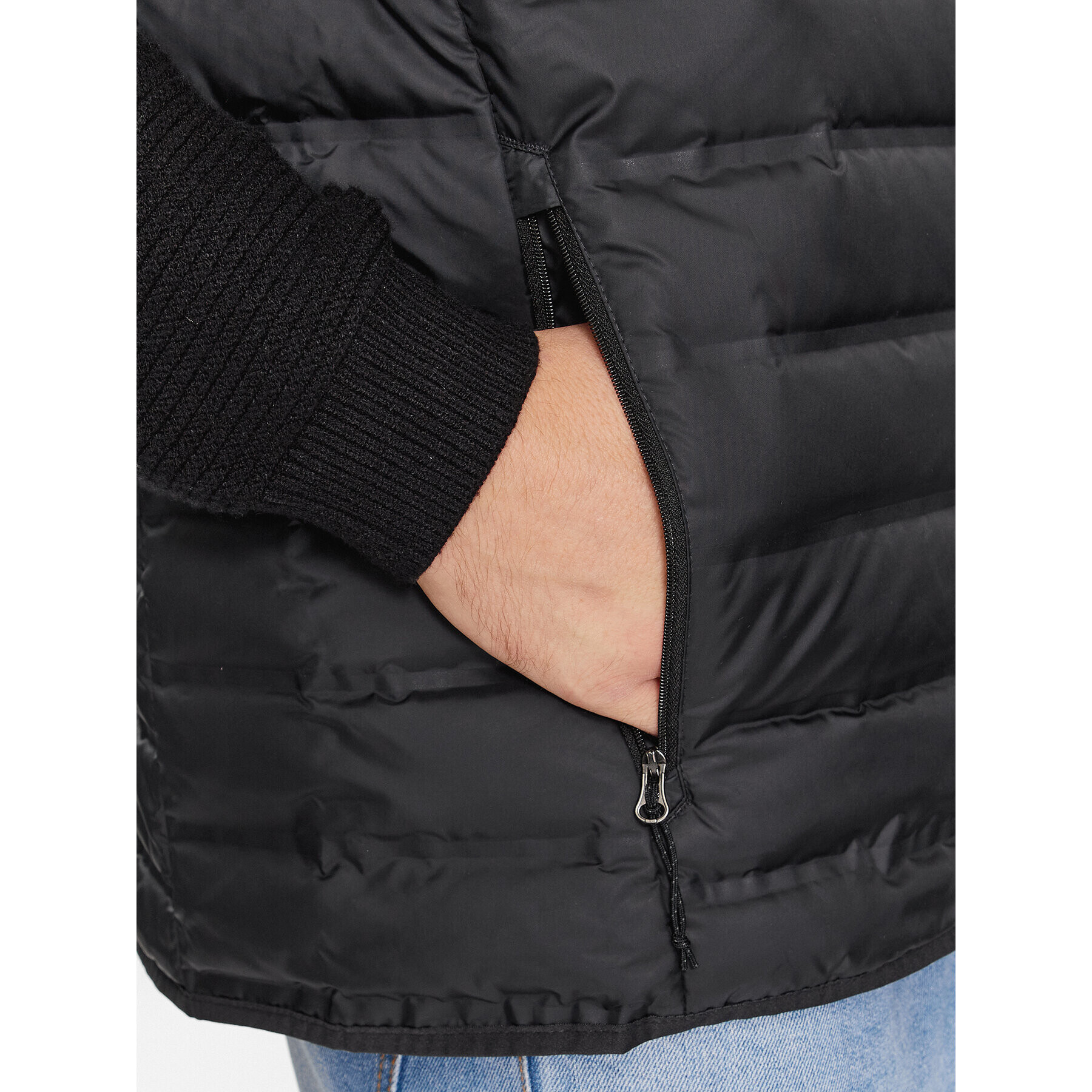 Columbia Елек Lake 22™ Down Vest Черен Regular Fit - Pepit.bg