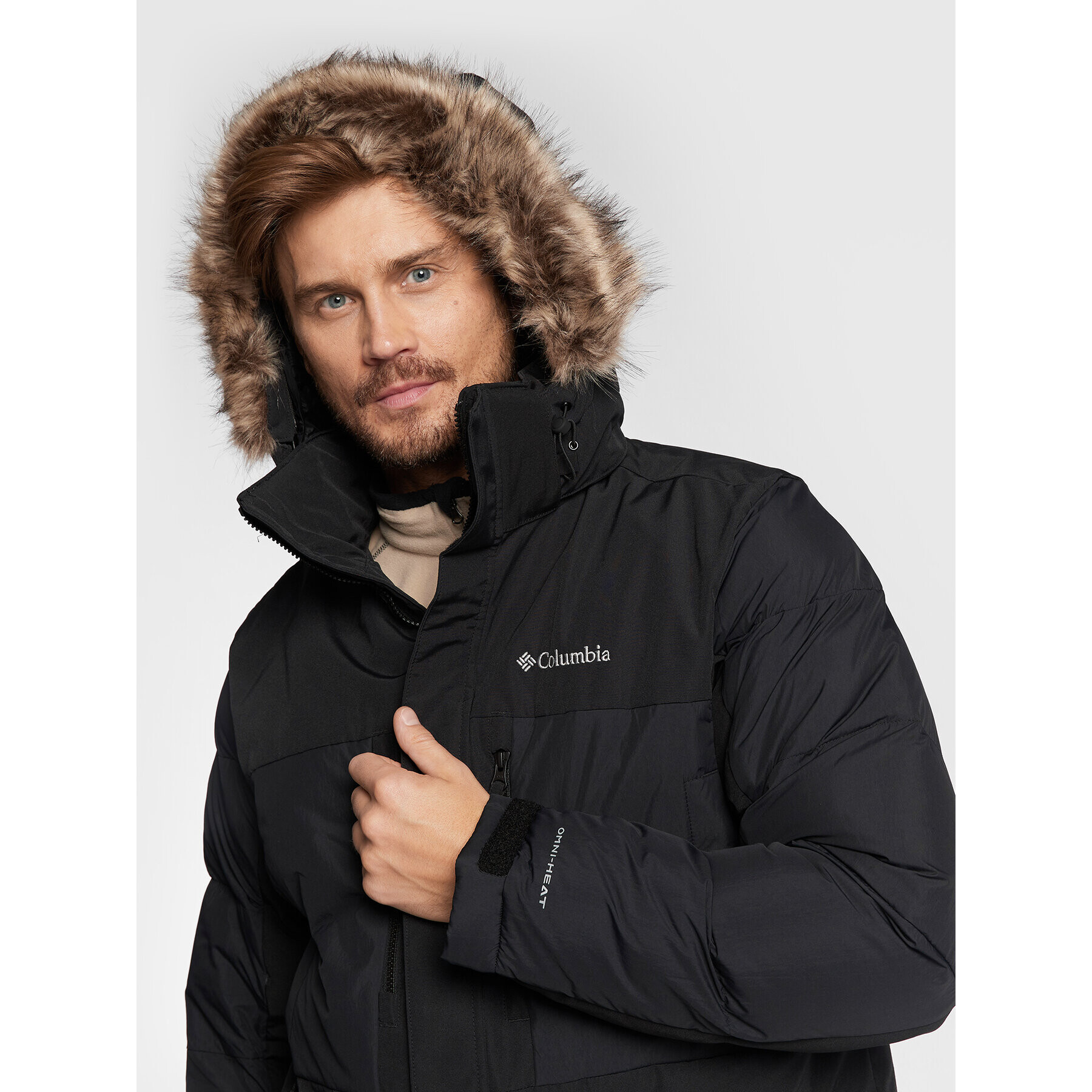 Columbia Зимно яке Peak Fusion™ 1957493 Черен Regular Fit - Pepit.bg