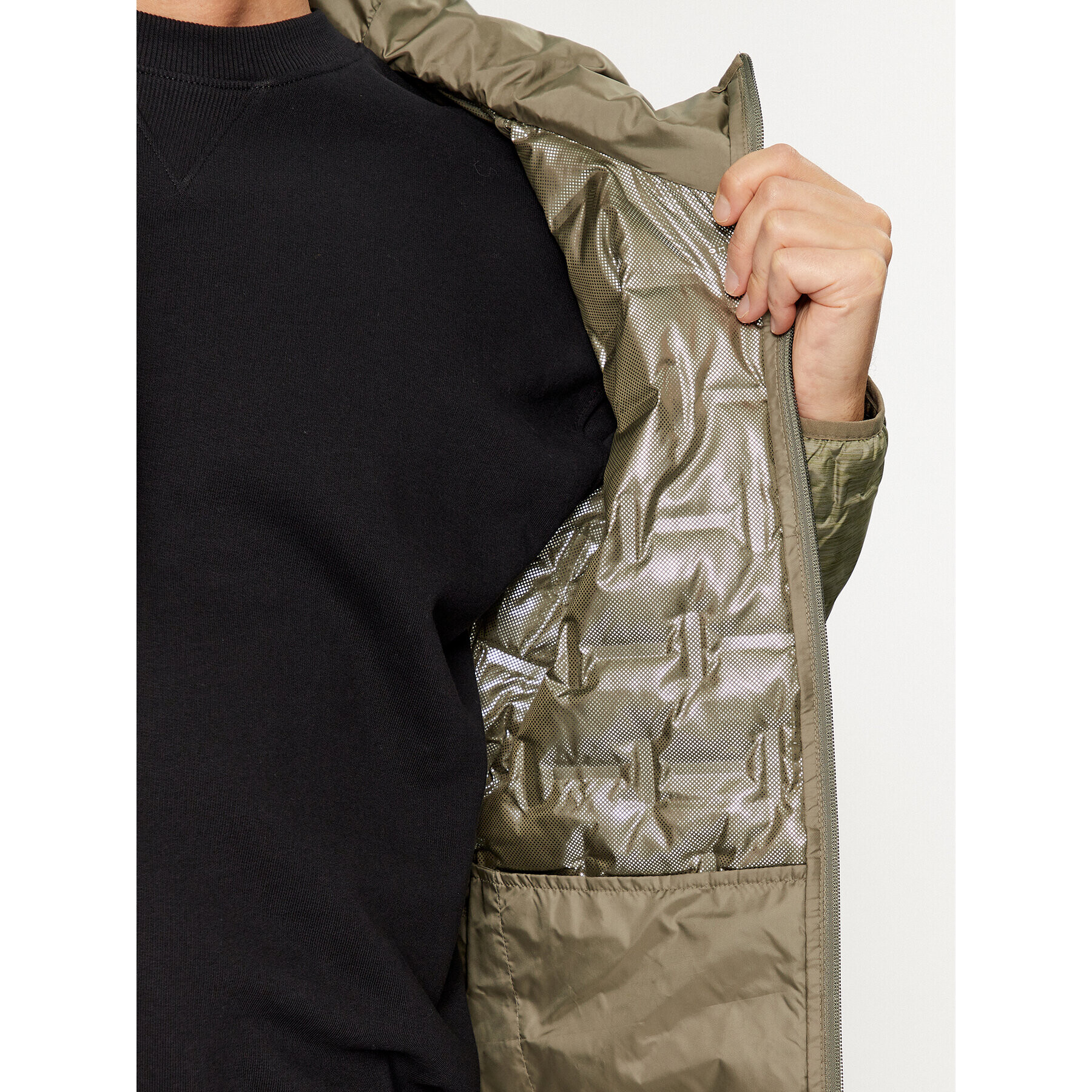 Columbia Пухено яке Delta Ridge™ Down Hooded Jacket Зелен Regular Fit - Pepit.bg