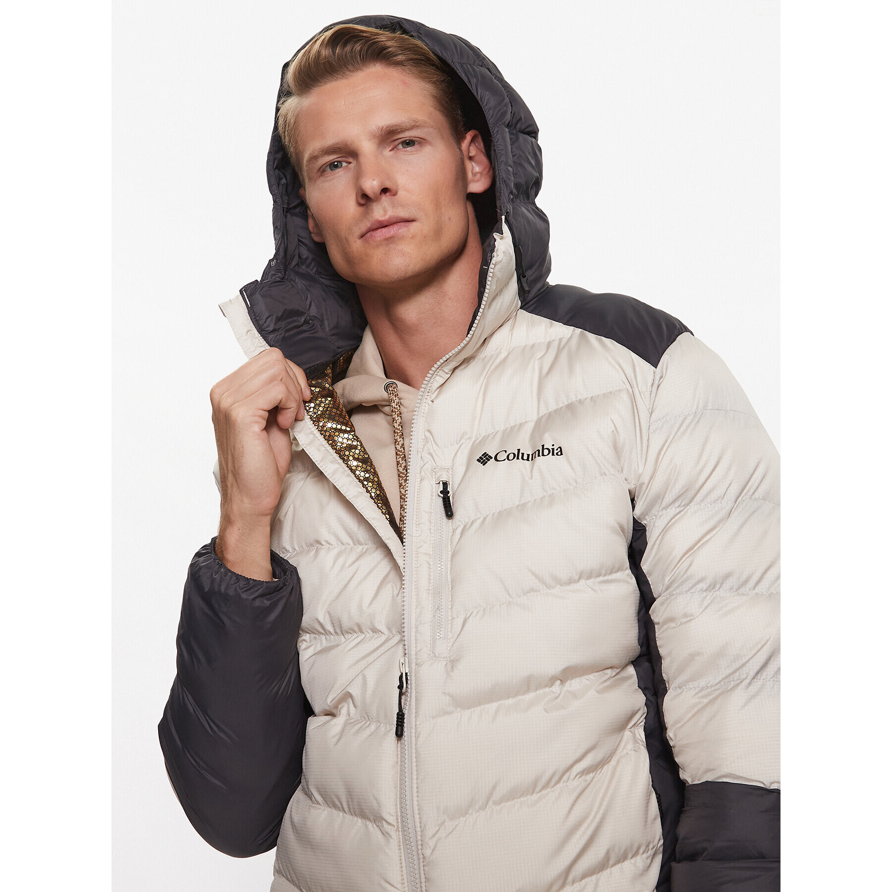 Columbia Пухено яке Labyrinth Loop™ Hooded Jacket Екрю Regular Fit - Pepit.bg