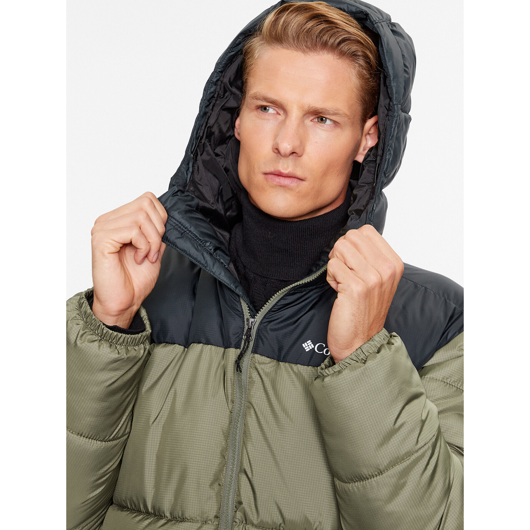 Columbia Пухено яке Puffect™ Hooded Jacket Зелен Regular Fit - Pepit.bg