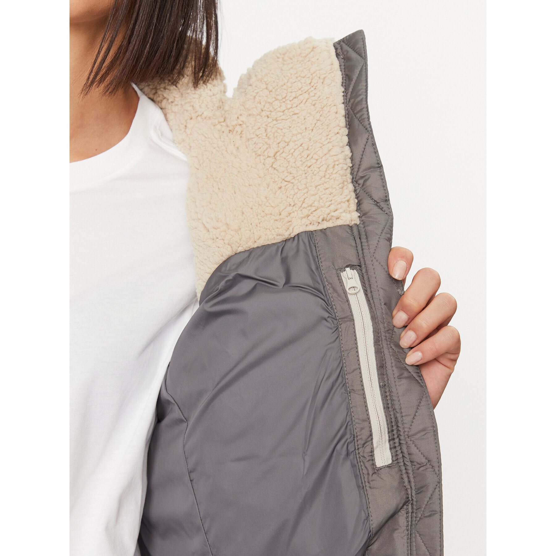 Columbia Пухено яке Ruby Falls™ 2051451 Екрю Relaxed Fit - Pepit.bg