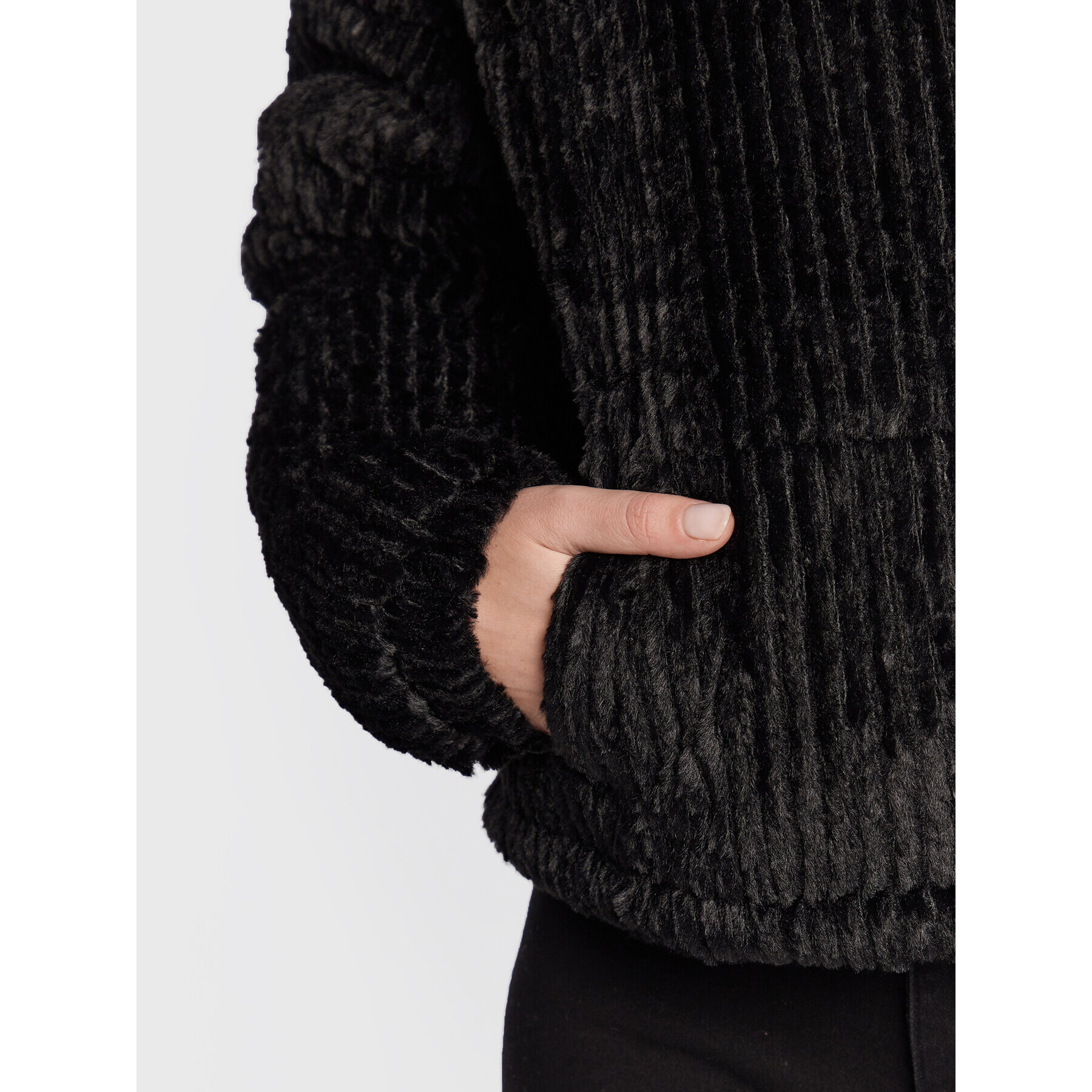 Cotton On Пухено яке 2055252 Черен Regular Fit - Pepit.bg