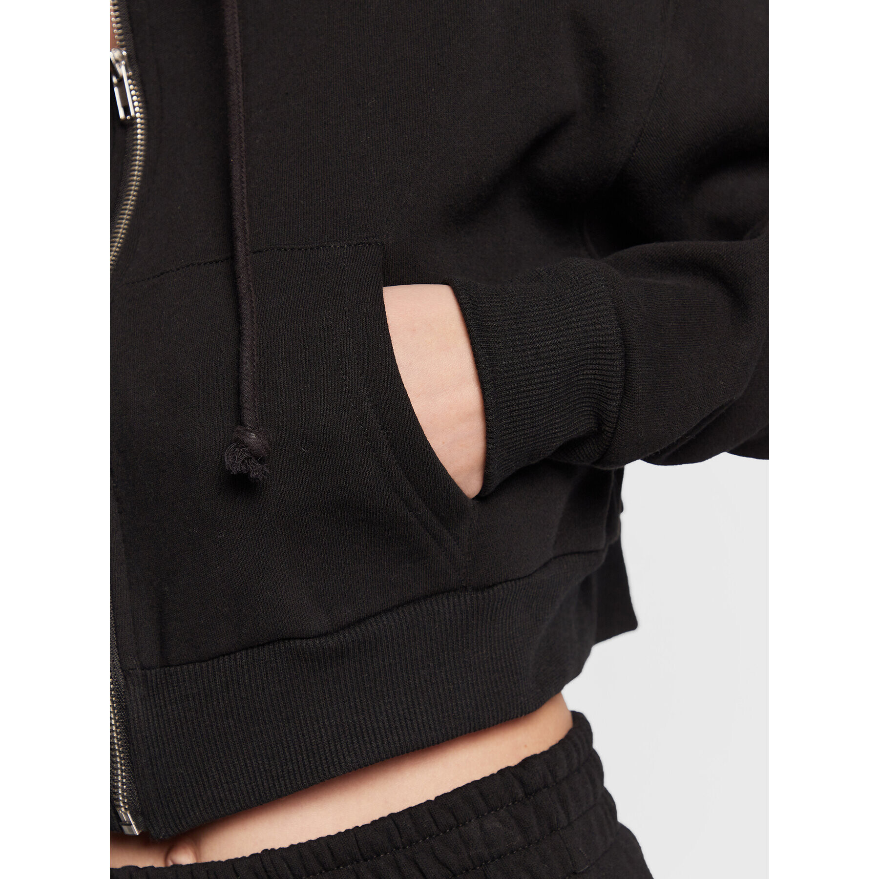 Cotton On Суитшърт 2054835 Черен Regular Fit - Pepit.bg
