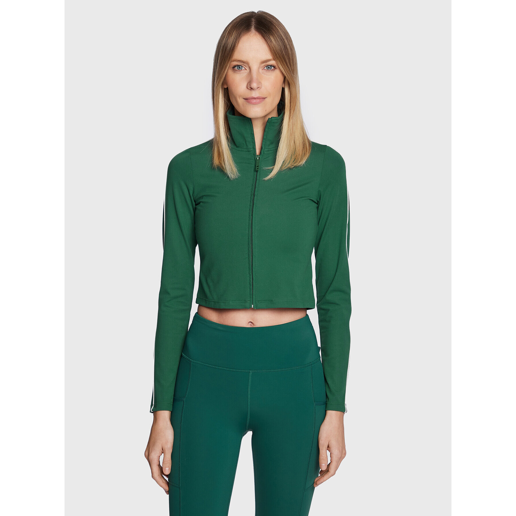 Cotton On Суитшърт 6334792 Зелен Cropped Fit - Pepit.bg