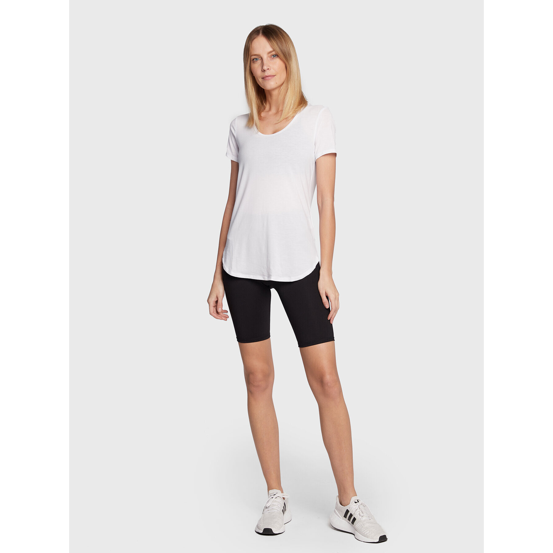 Cotton On Тишърт 651897 Бял Relaxed Fit - Pepit.bg
