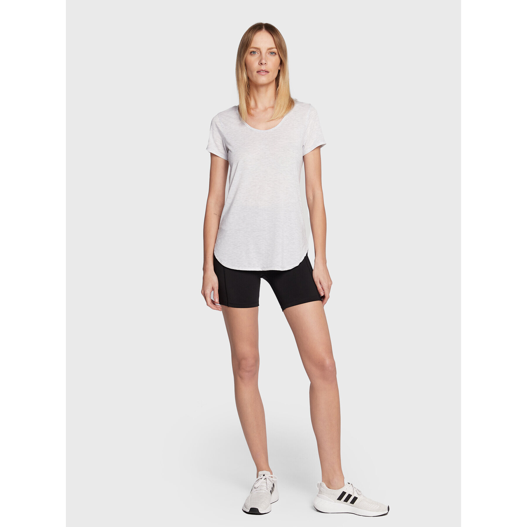 Cotton On Тишърт 651897 Сив Relaxed Fit - Pepit.bg