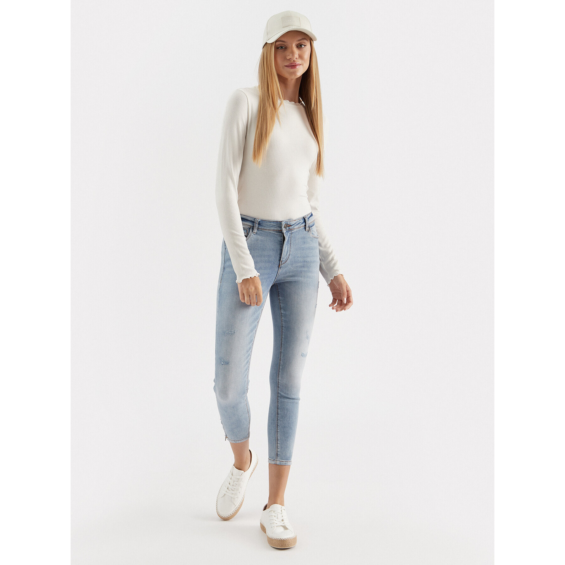 Cream Блуза CRRibba 10611073 Бял Feminine Fit - Pepit.bg