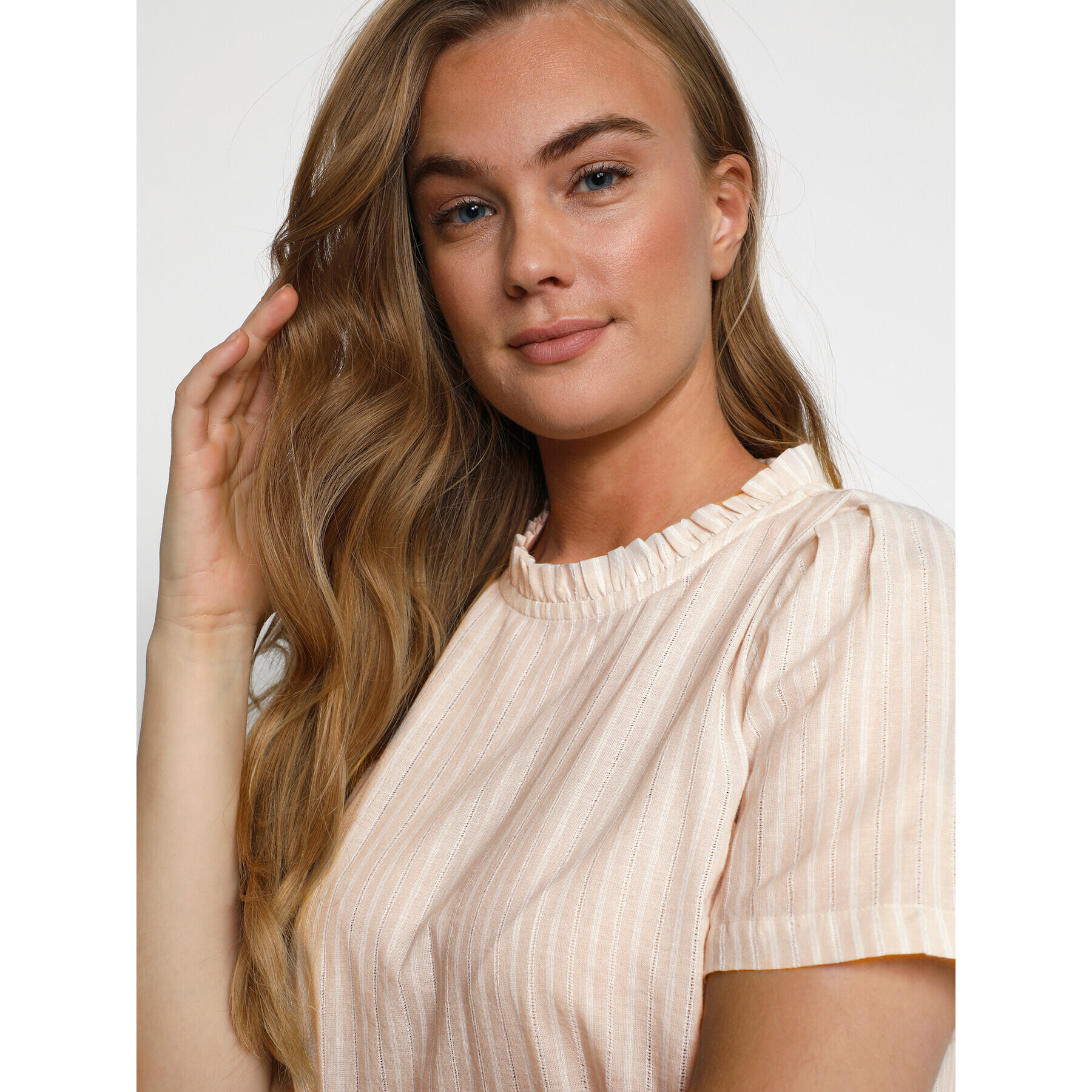 Cream Блуза Katlinka 10606055 Бежов Regular Fit - Pepit.bg