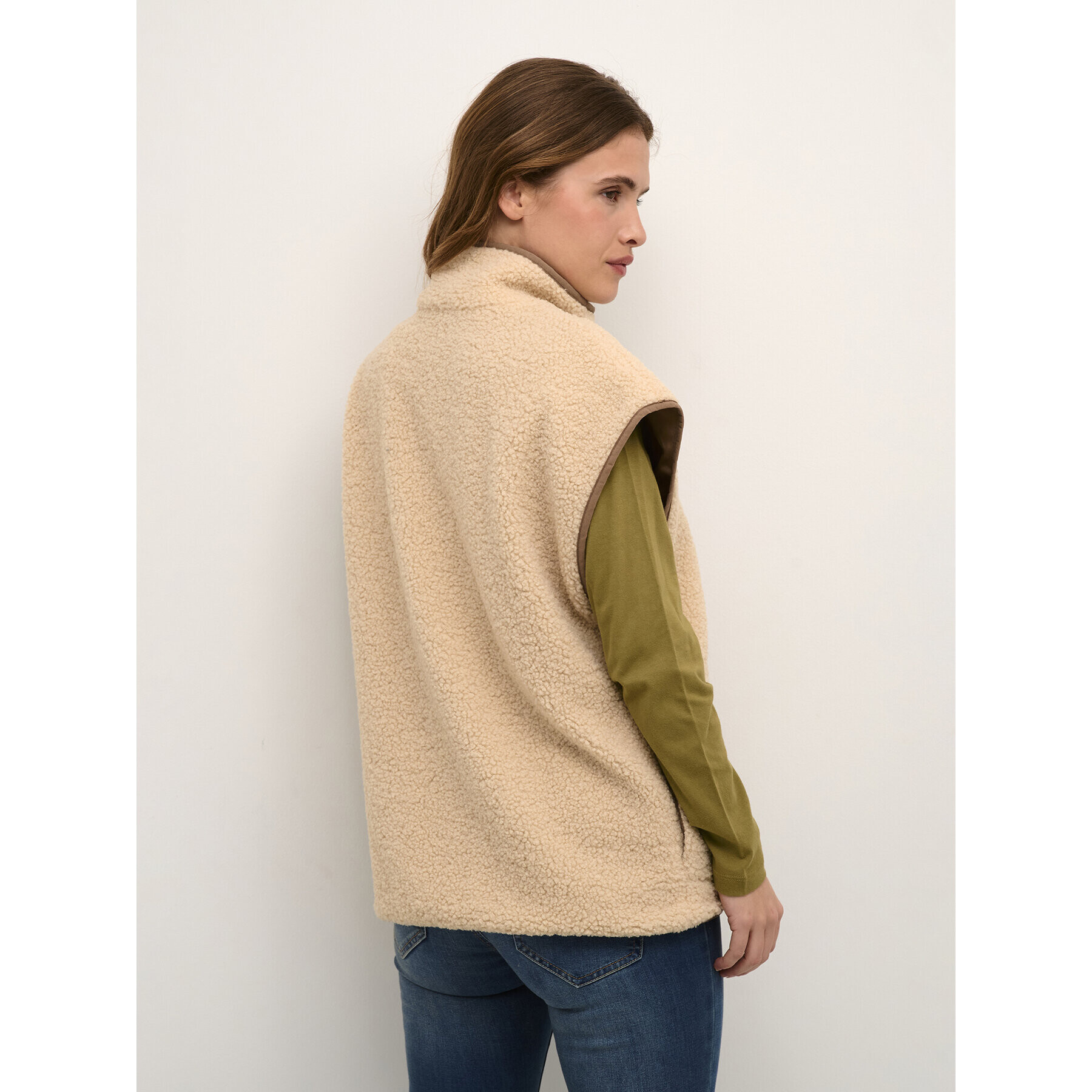 Cream Елек Crdisa 10611962 Бежов Loose Fit - Pepit.bg