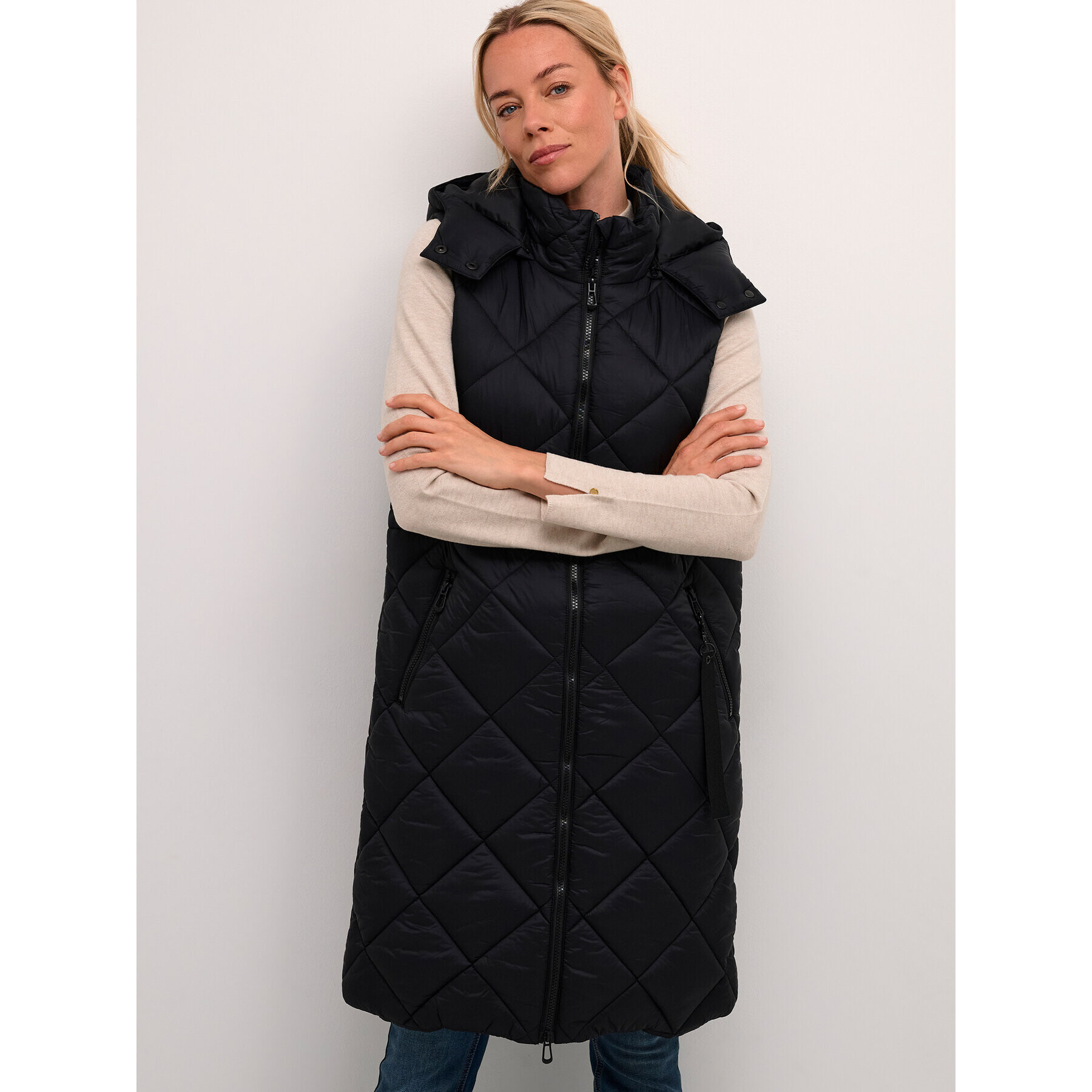Cream Елек Crgaiagro 10611585 Черен Loose Fit - Pepit.bg