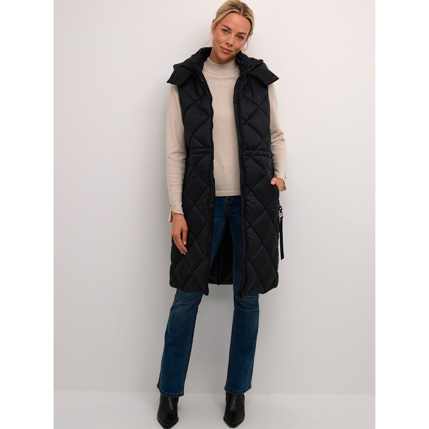 Cream Елек Crgaiagro 10611585 Черен Loose Fit - Pepit.bg