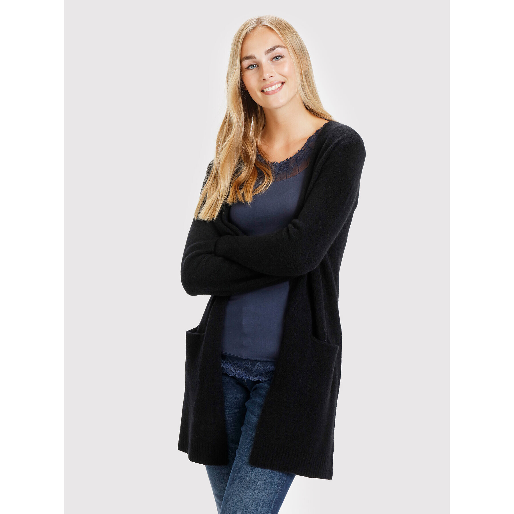 Cream Кардиган Kaitlyn 10605907 Черен Regular Fit - Pepit.bg